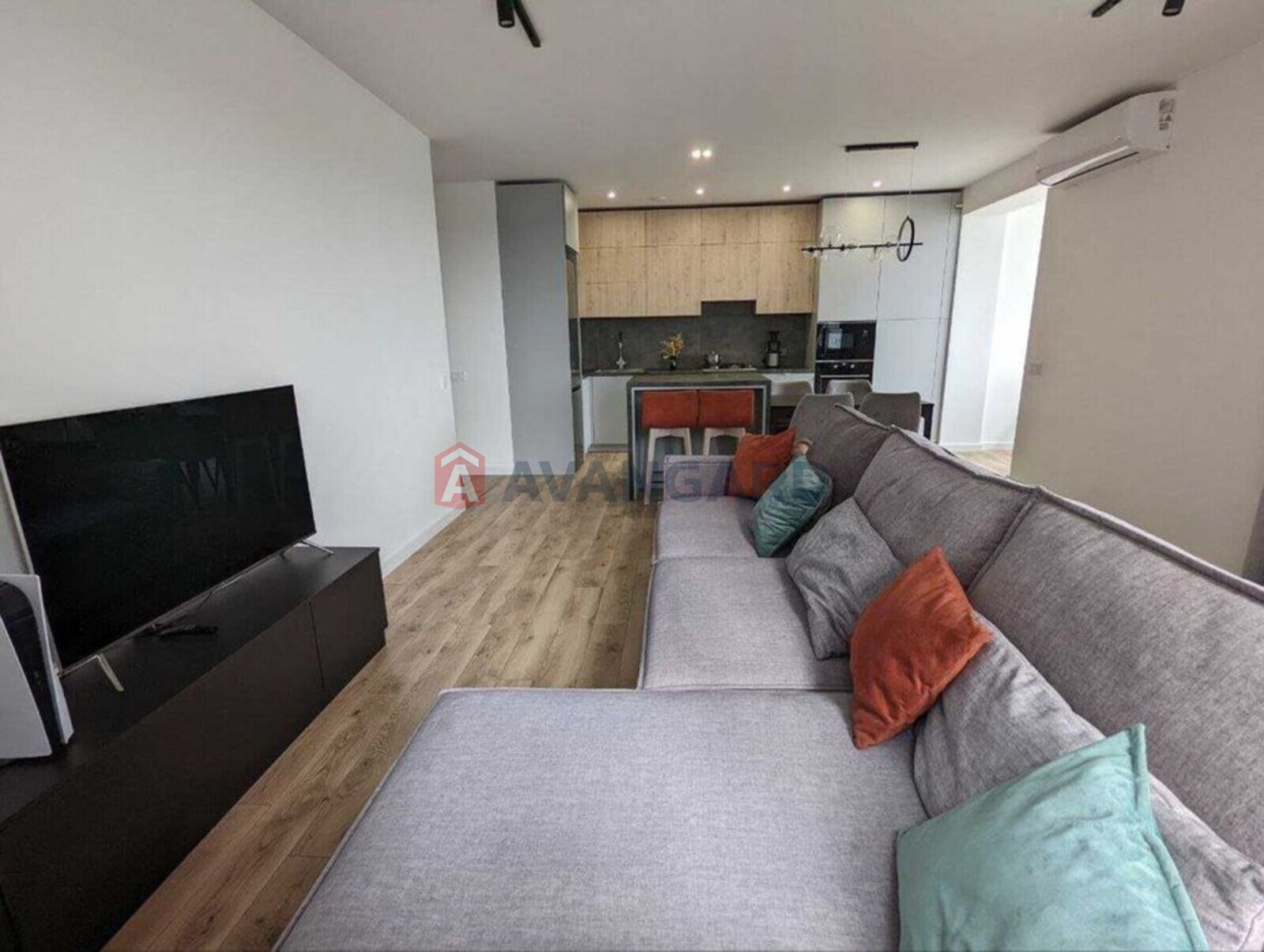 2 ��. ��������, 81/-/15 ��. �., 4/10 ������ ���� 6