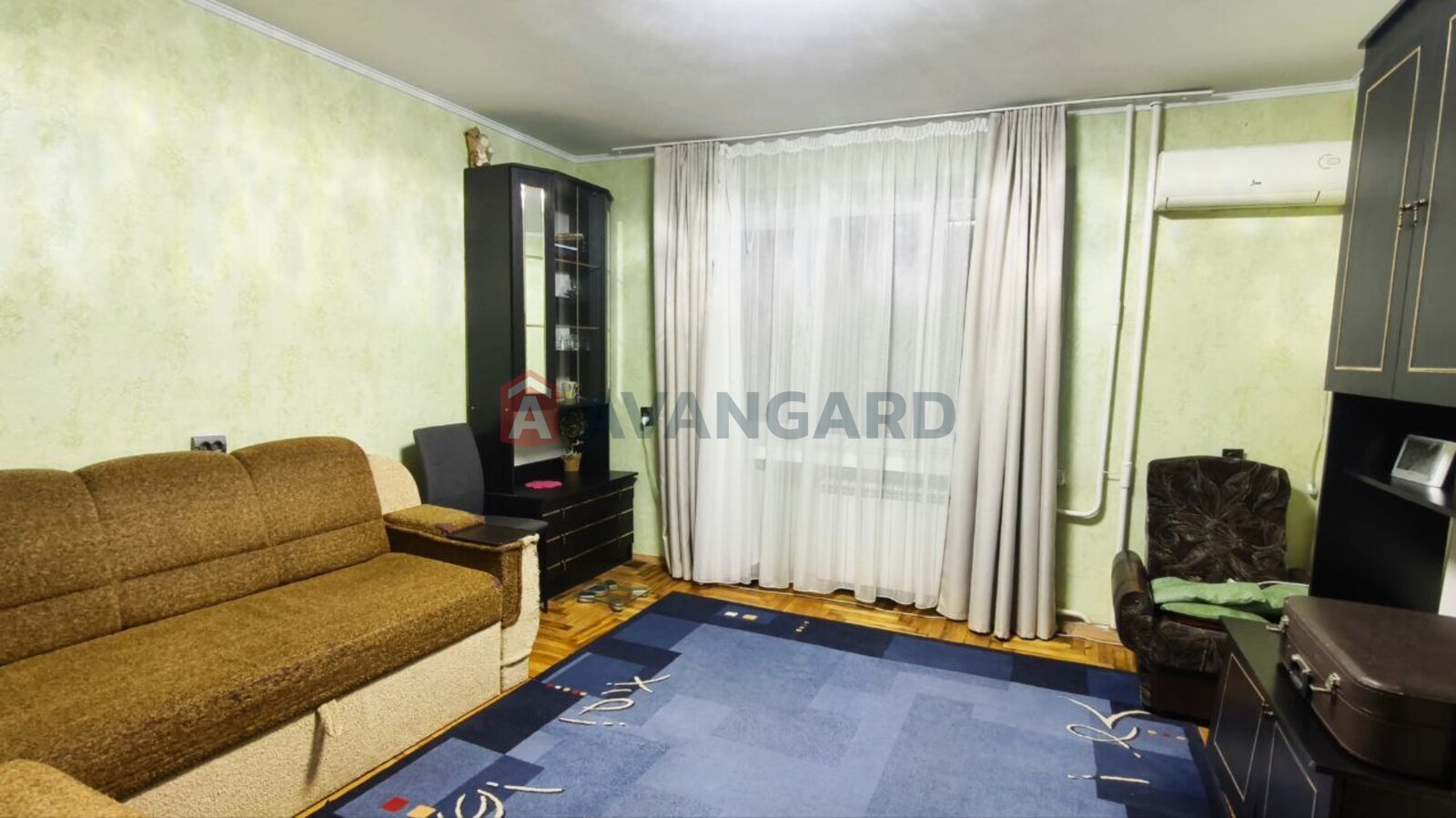 4 ��. ��������, 74/45/8,4 ��. �., 8/9 ������ ���� 4