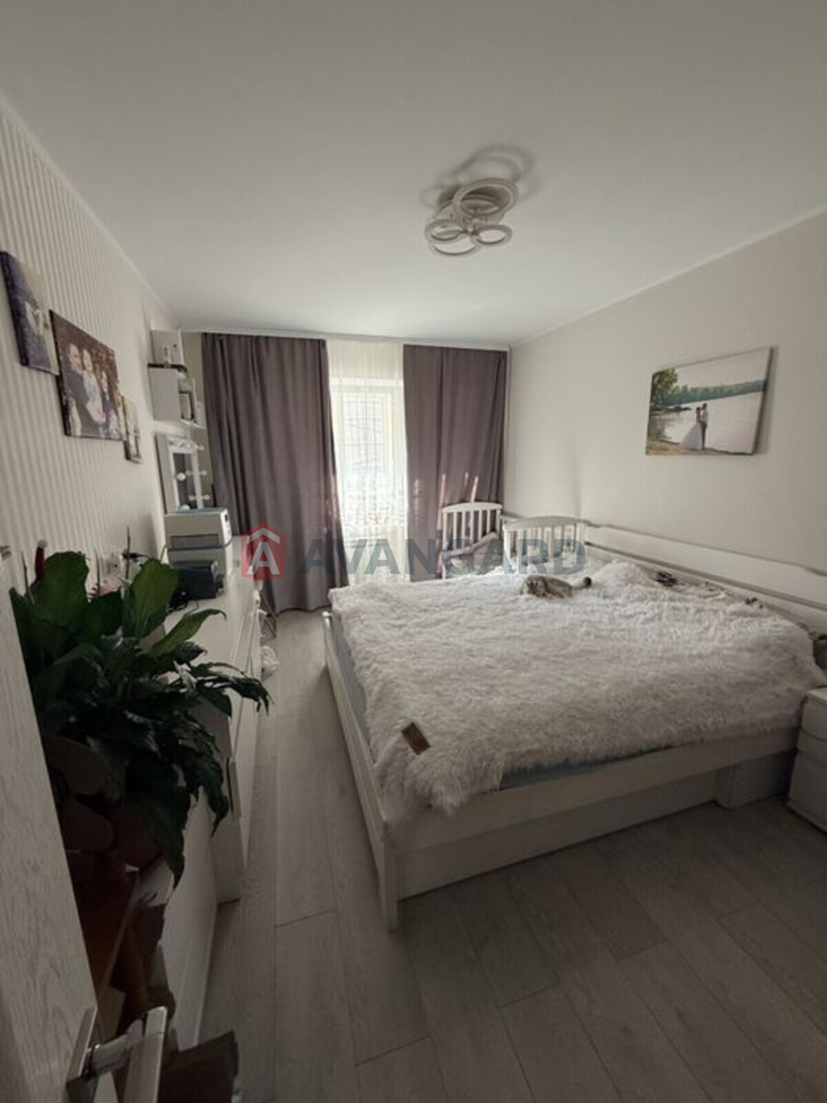 3 ����. ��������, 66/-/8 ��. �., 1/9 ���� ���� 4