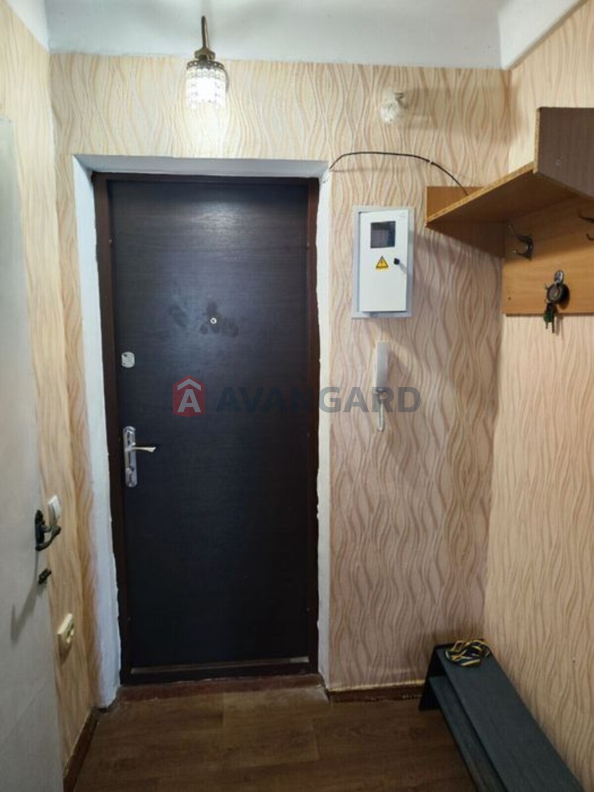 1 ��. ��������, 33/-/7 ��. �., 8/9 ������ ���� 8