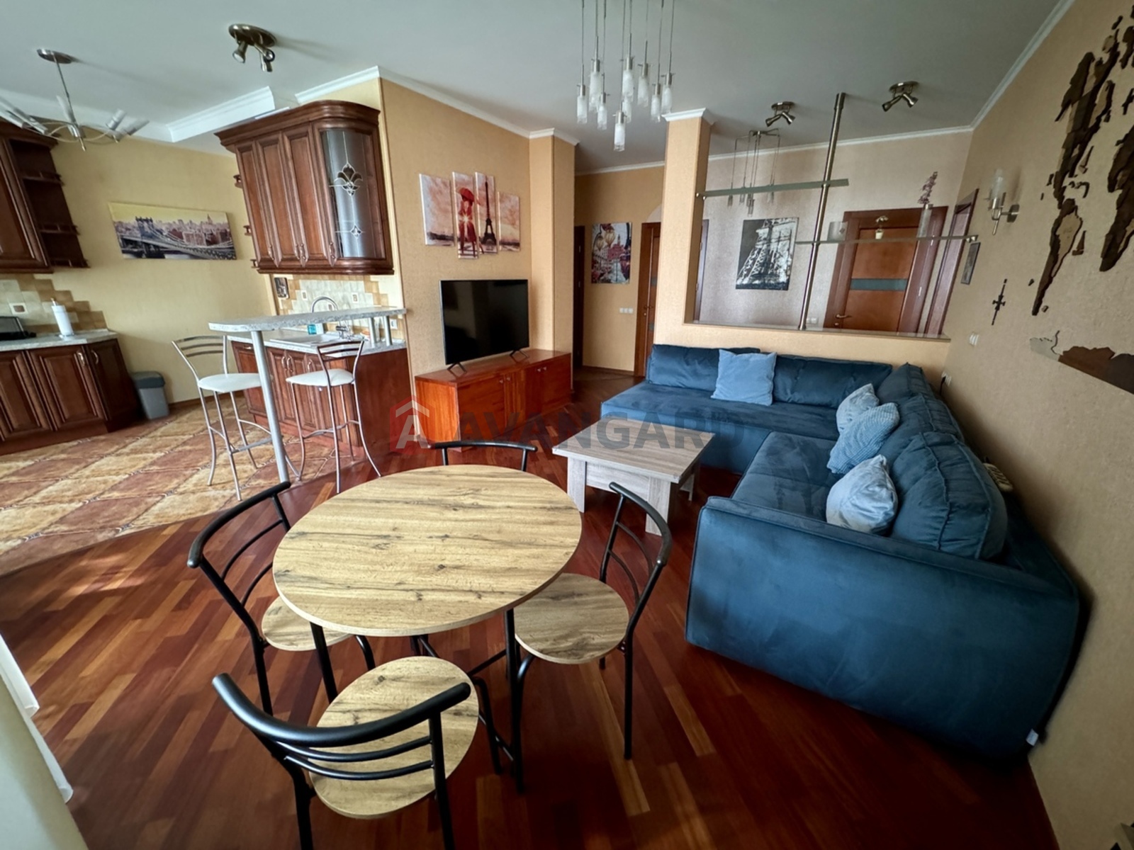 2 ��. ��������, 77/50/20 ��. �., 7/8 ������ ���� 1