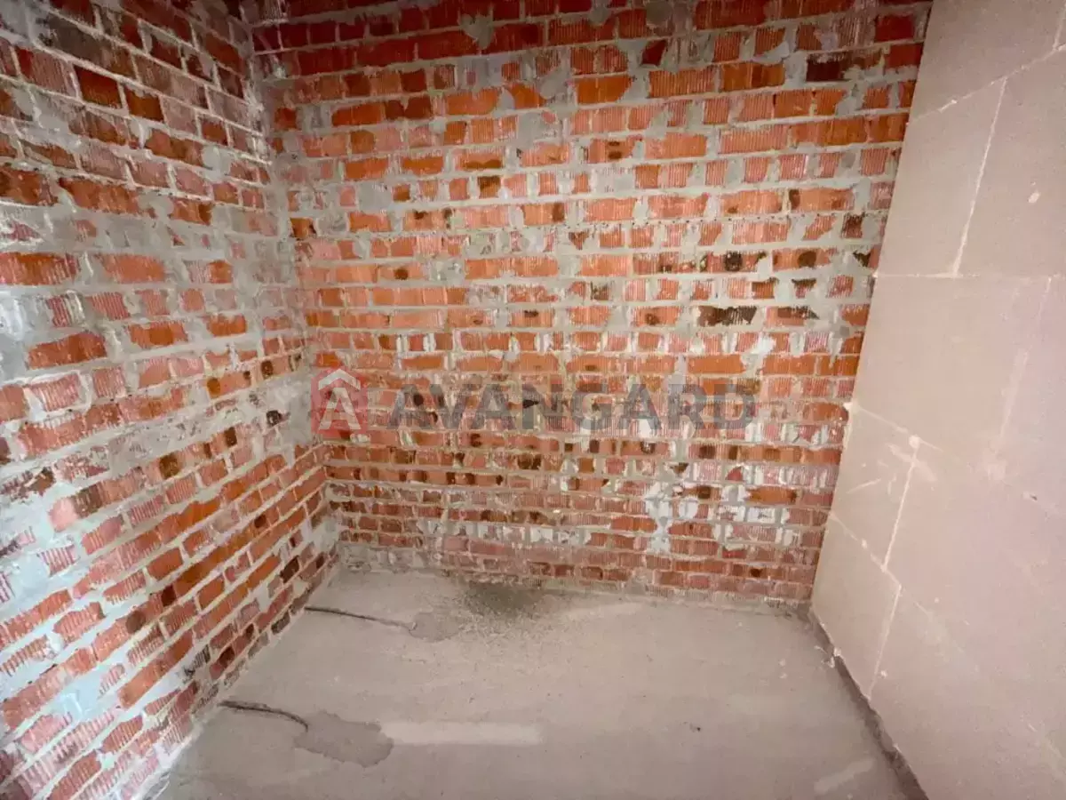 2 ��. ��������, 71/-/- ��. �., 10/10 ������ ���� 10