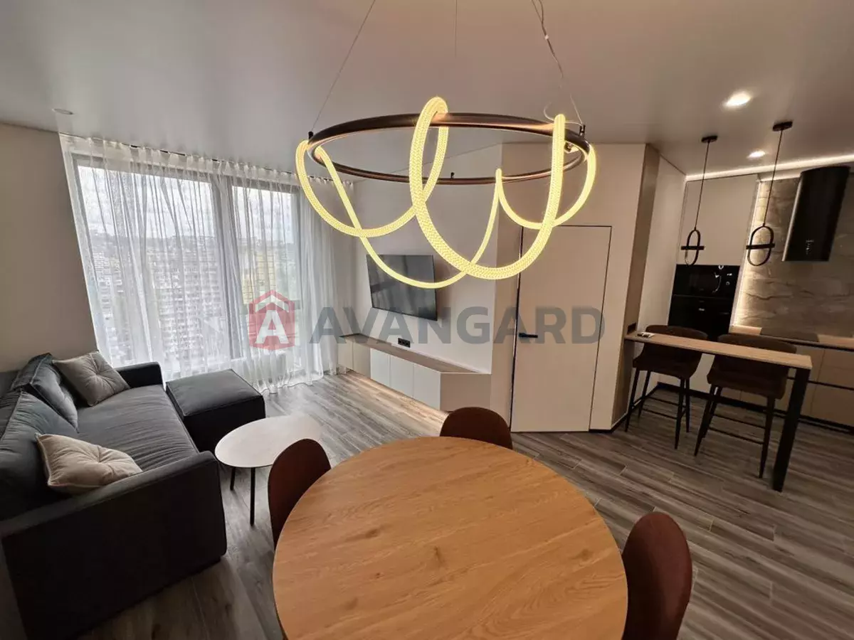 2 ��. ��������, 51/-/25 ��. �., 15/24 ������ ���� 9