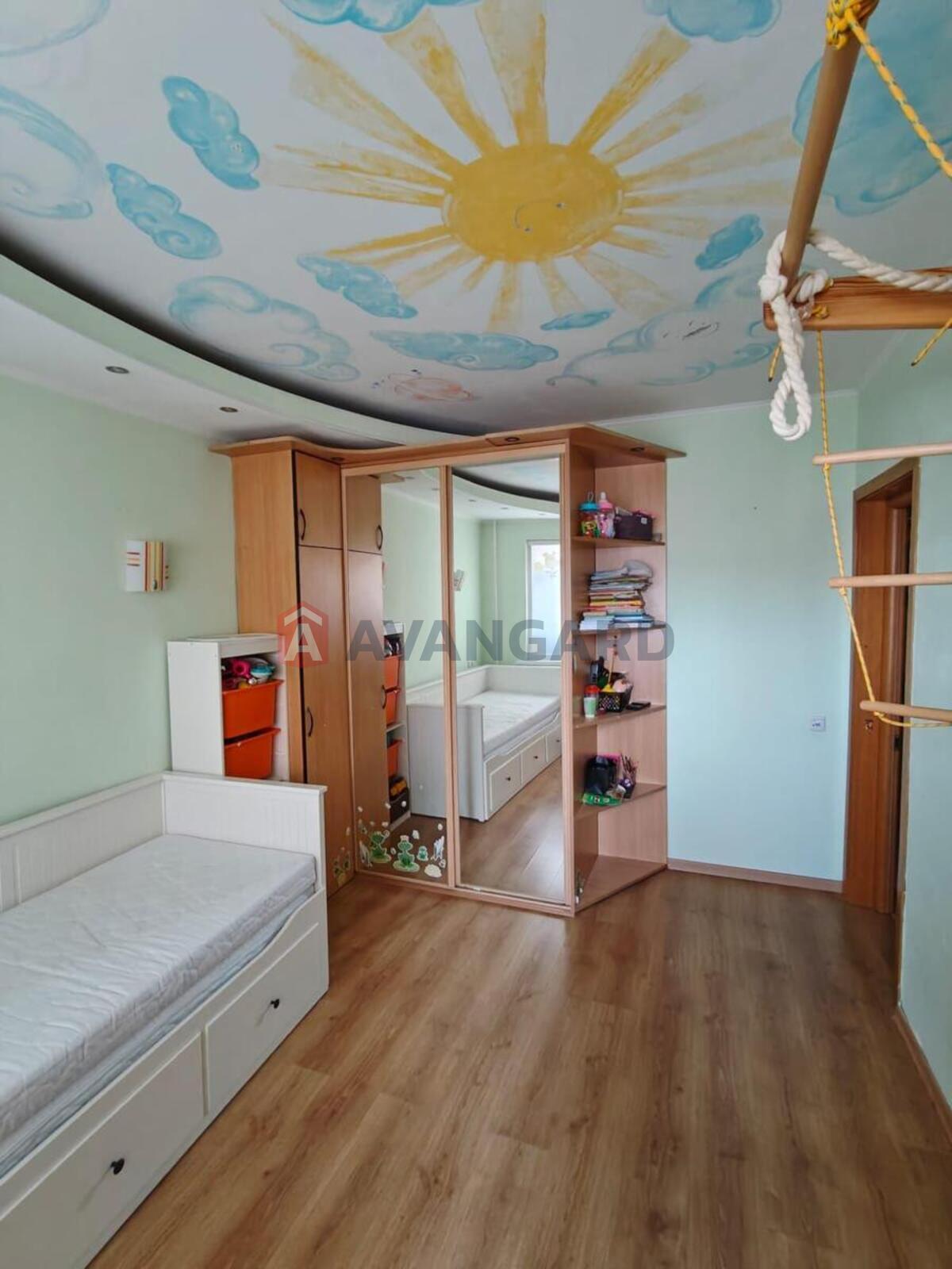 3 ��. ��������, 72/42/8 ��. �., 13/16 ������ ���� 8