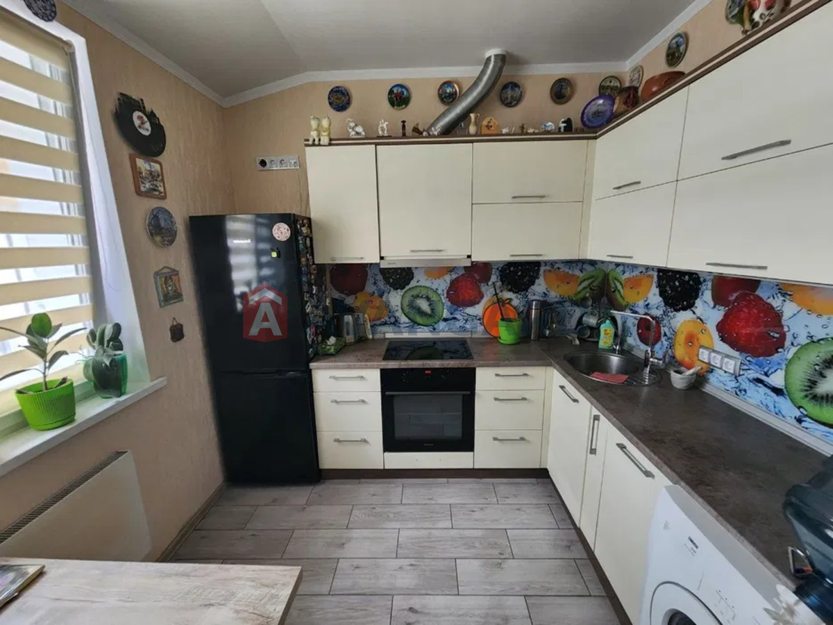 1 ��. ��������, 30/-/8 ��. �., 2/2 ������ ���� 1