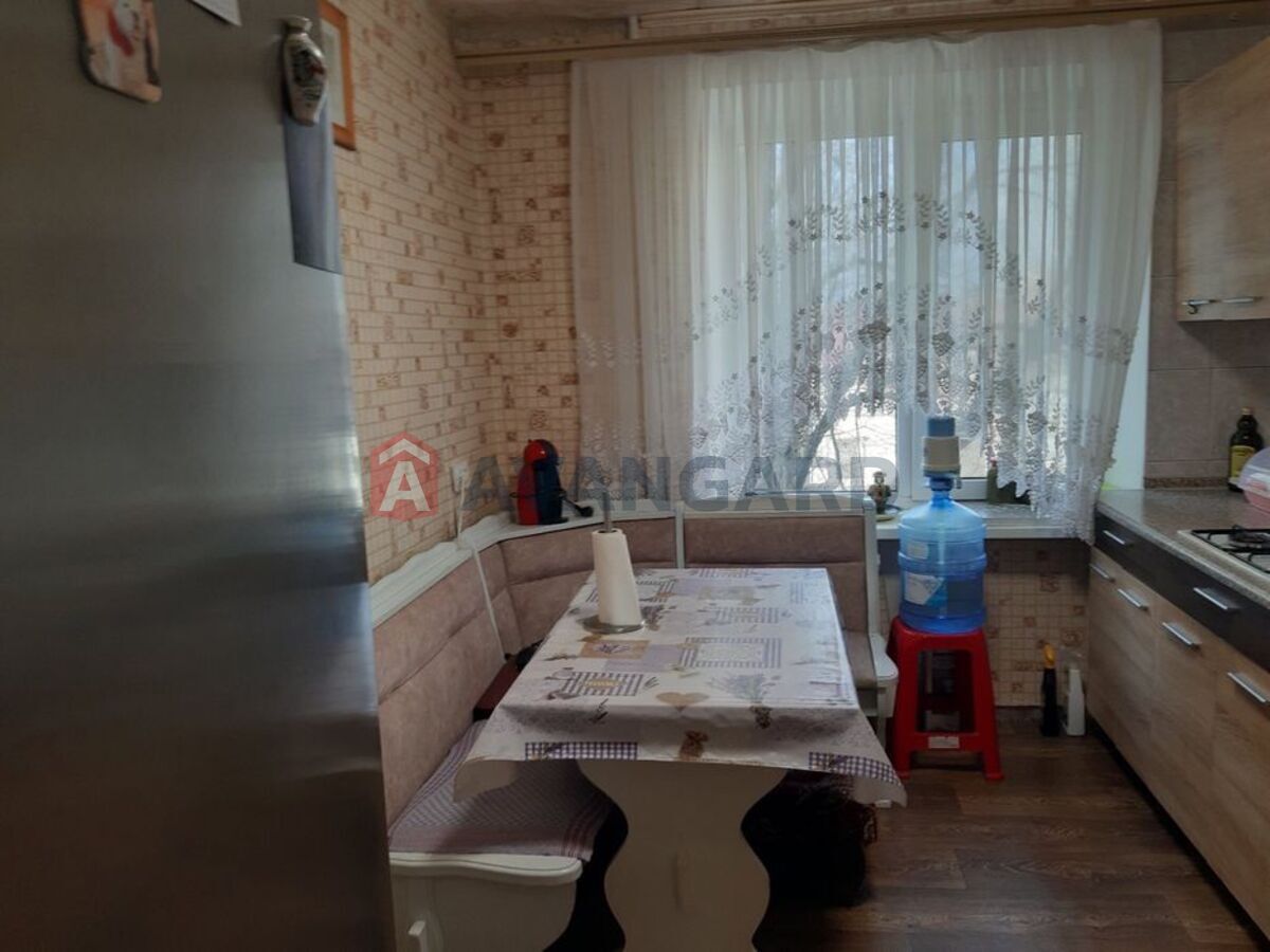 3 ��. ��������, 72/-/16 ��. �., 3/5 ������ ���� 6