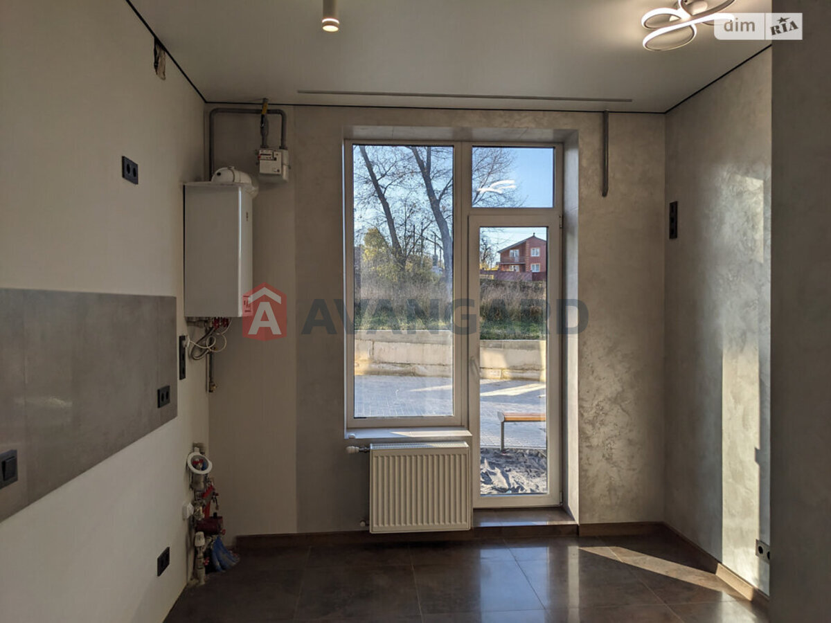 1 ����. ��������, 40/19/11 ��. �., 1/4 ���� ���� 21