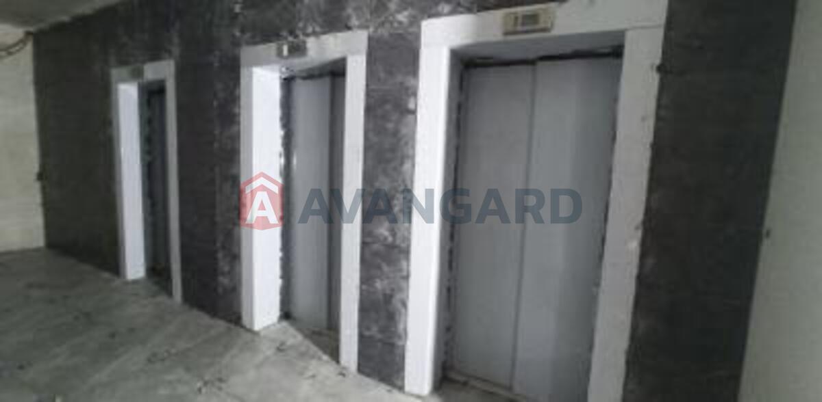 1 ��. ��������, 38/-/13 ��. �., 17/27 ������ ���� 8