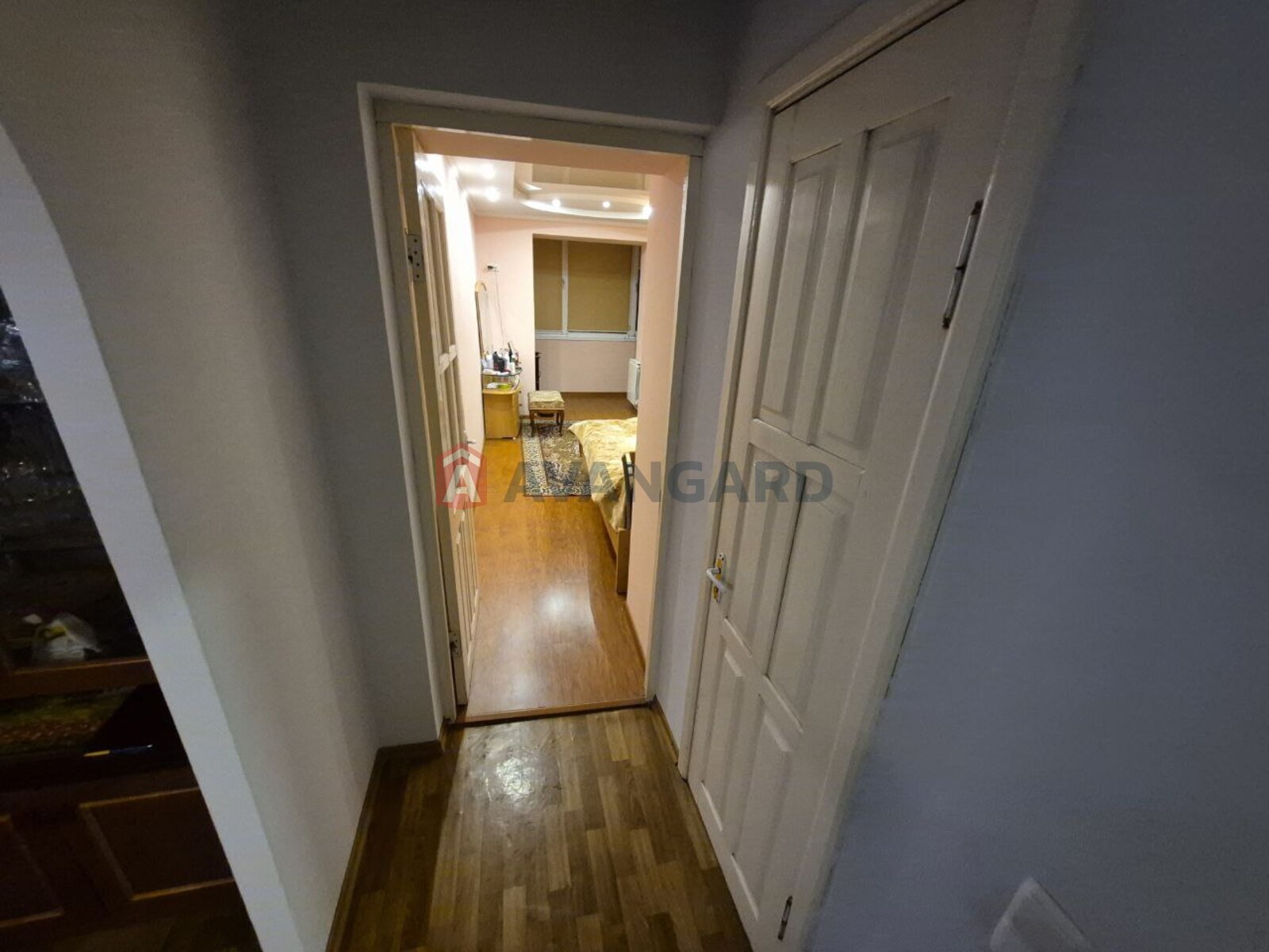 3 ��. ��������, 64,6/-/7 ��. �., 5/9 ������ ���� 5