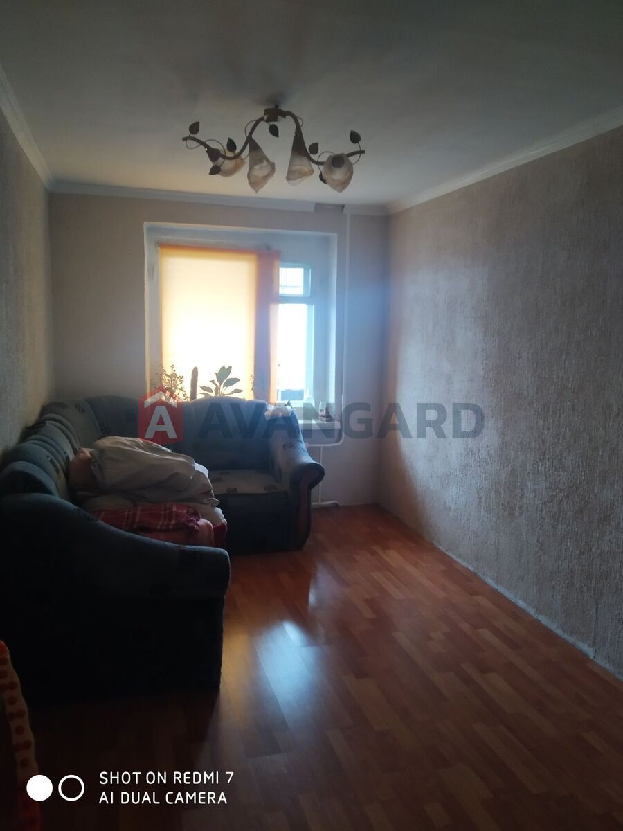 3 ����. ��������, 69/48/8 ��. �., 14/14 ���� ���� 4