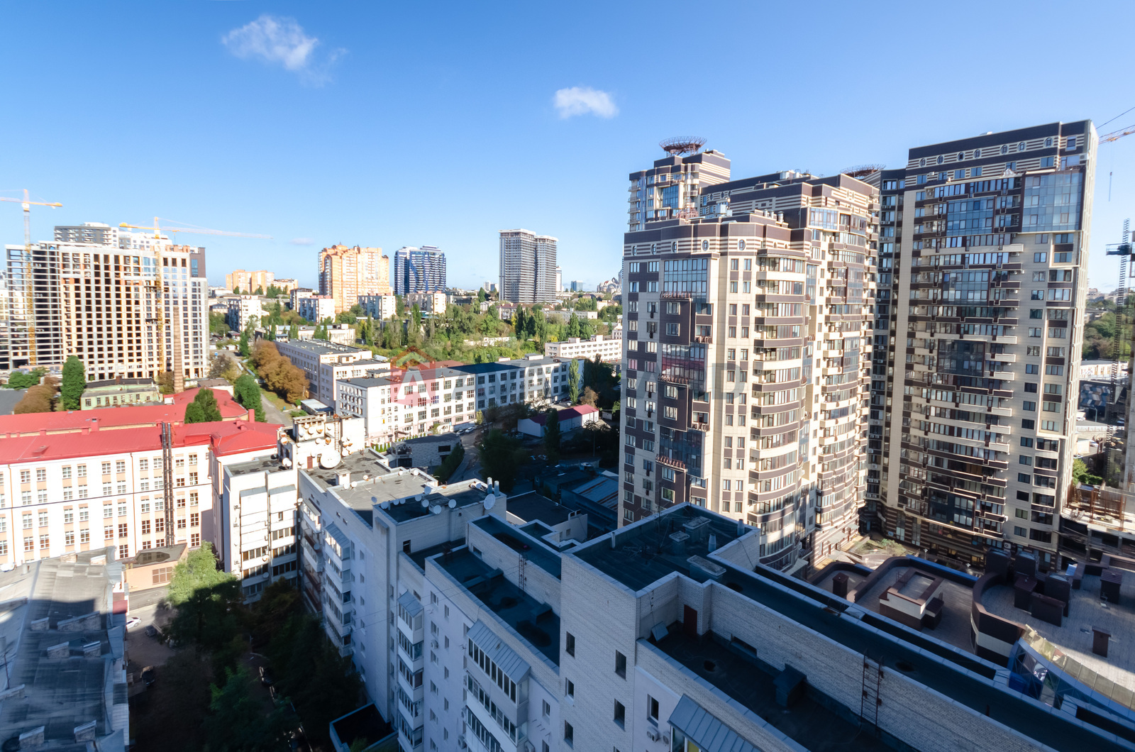 4 ��. ��������, 201.7/-/35 ��. �., 16/18 ������ ���� 4