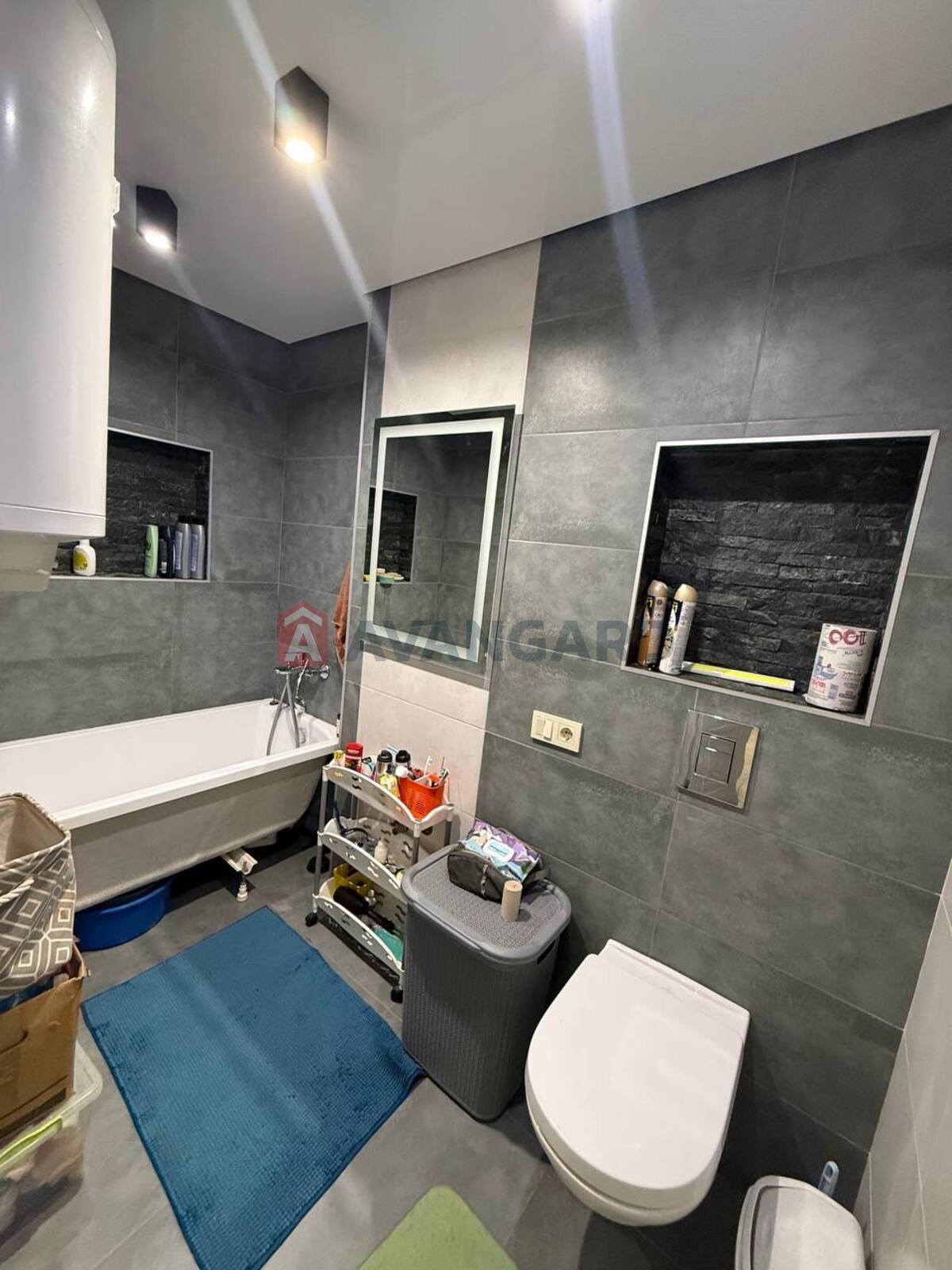 3 ����. ��������, 67/40/10 ��. �., 4/9 ���� ���� 7