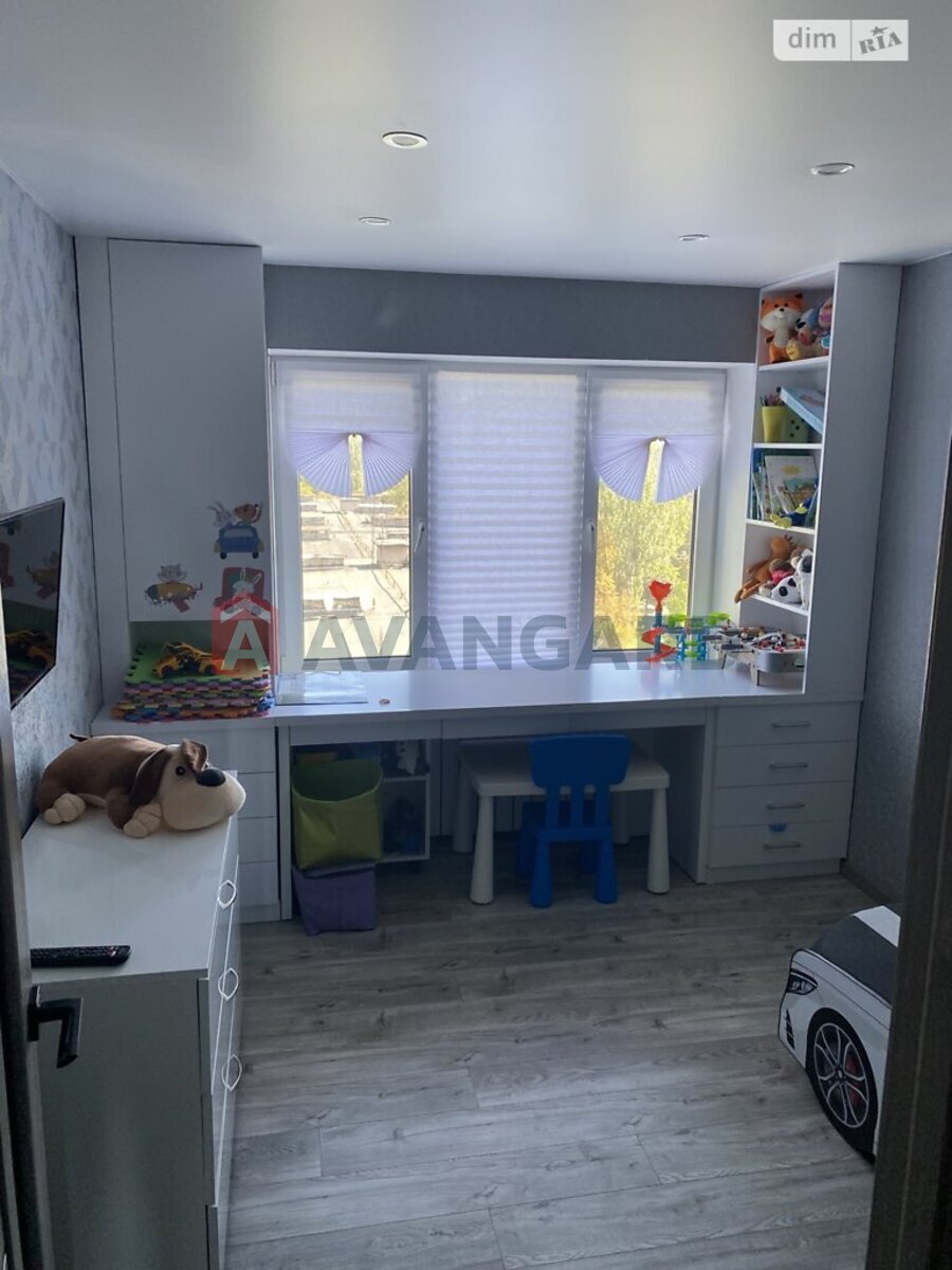 3 кім. квартира, 69/-/15 кв. м., 8/9 поверх фото 19 3 кім. квартира, 69/-/15 кв. м., 8/9 поверх фото 19