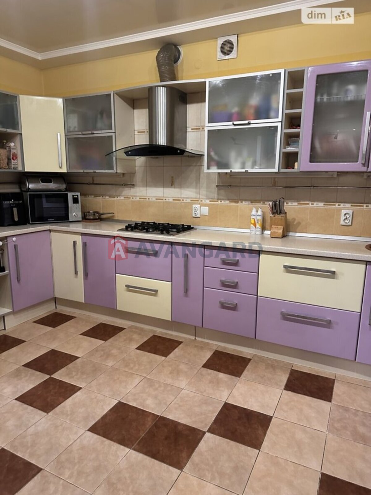 3 ��. ��������, 94/77/17 ��. �., 1/9 ������ ���� 11