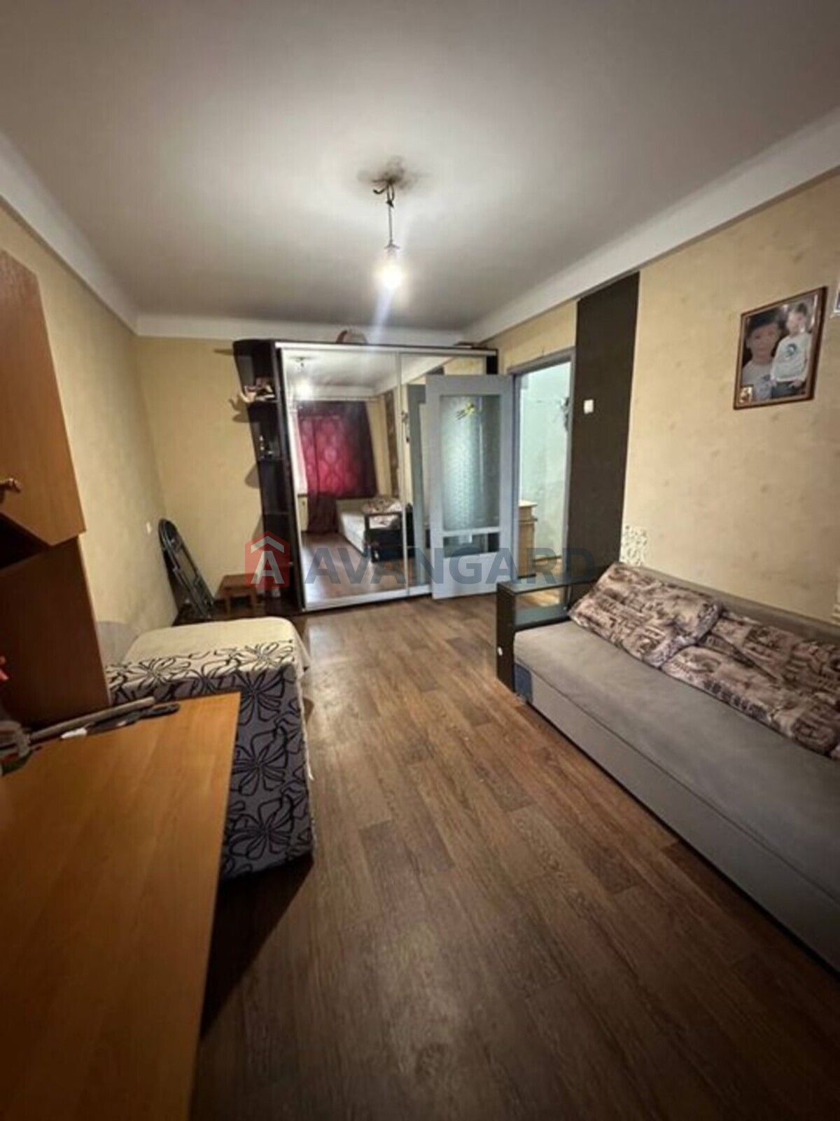 1 ��. ��������, 29/-/6 ��. �., 5/5 ������ ���� 1