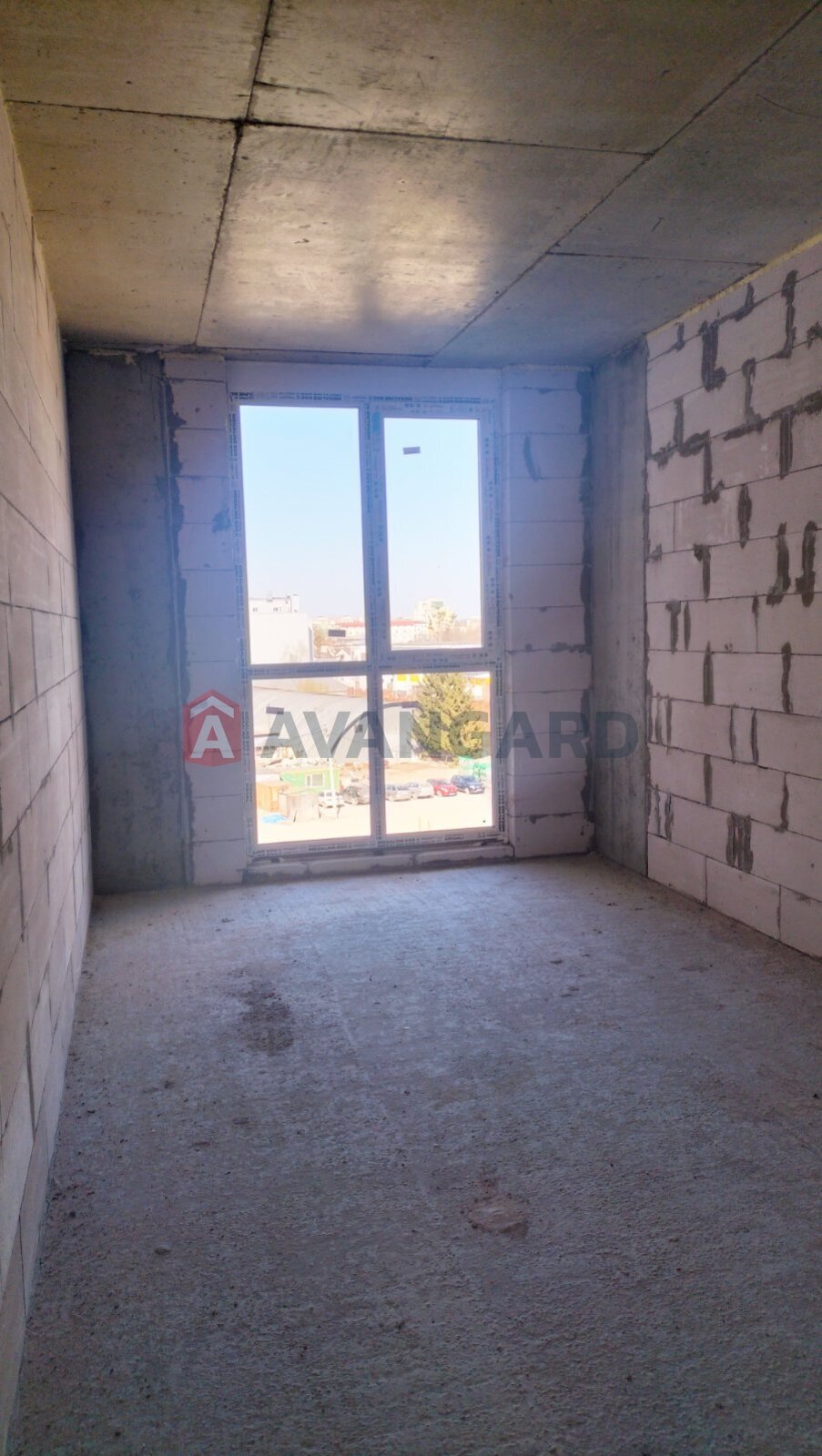 3 ��. ��������, 95,93/55,24/14 ��. �., 5/9 ������ ���� 12