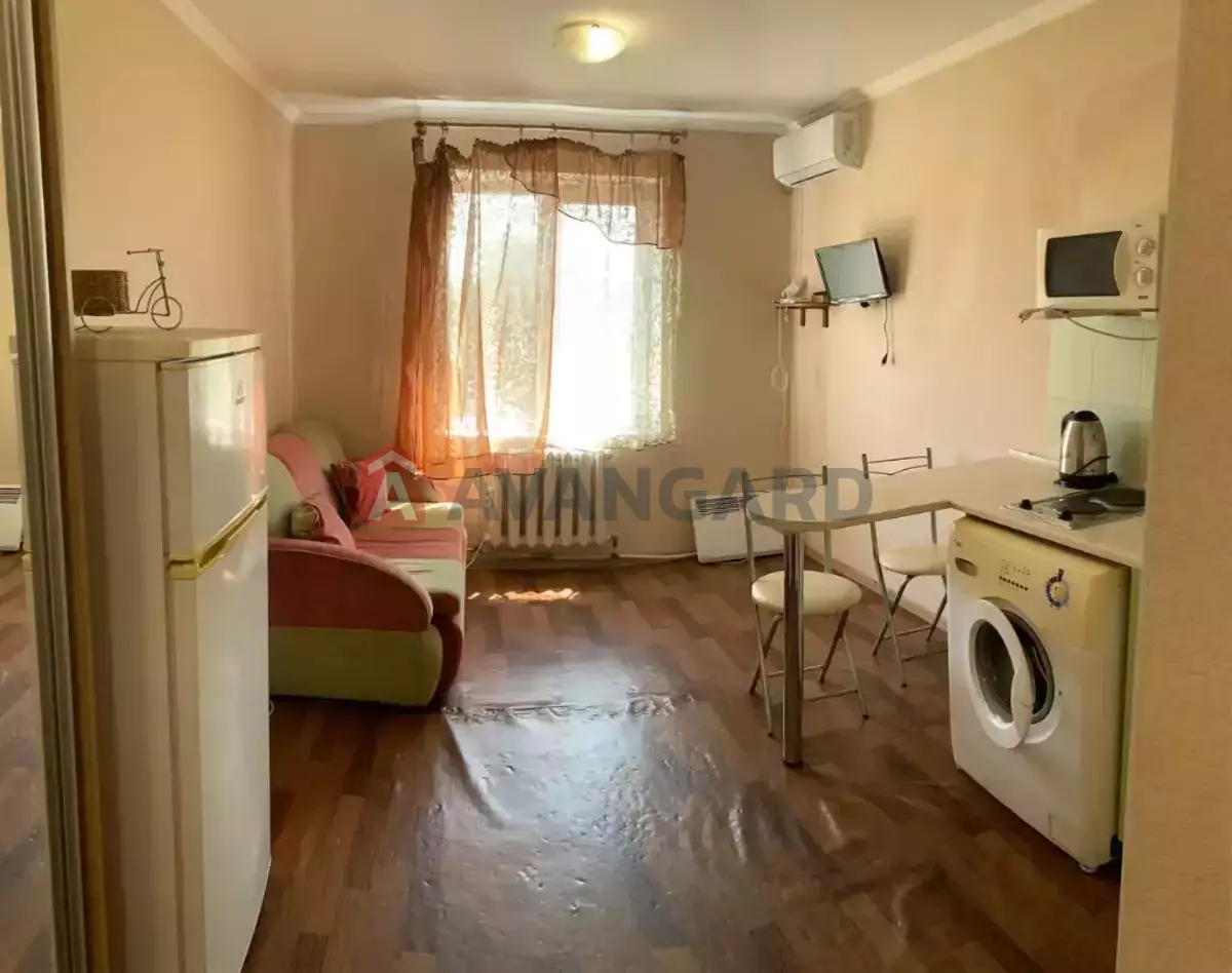 1 ����. ��������, 16/-/- ��. �., 9/9 ���� ���� 4