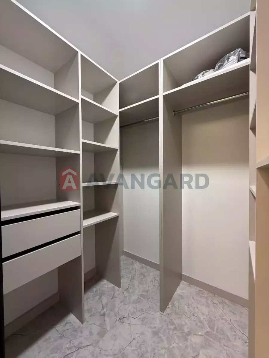 1 ����. ��������, 44/17/18 ��. �., 6/10 ���� ���� 6