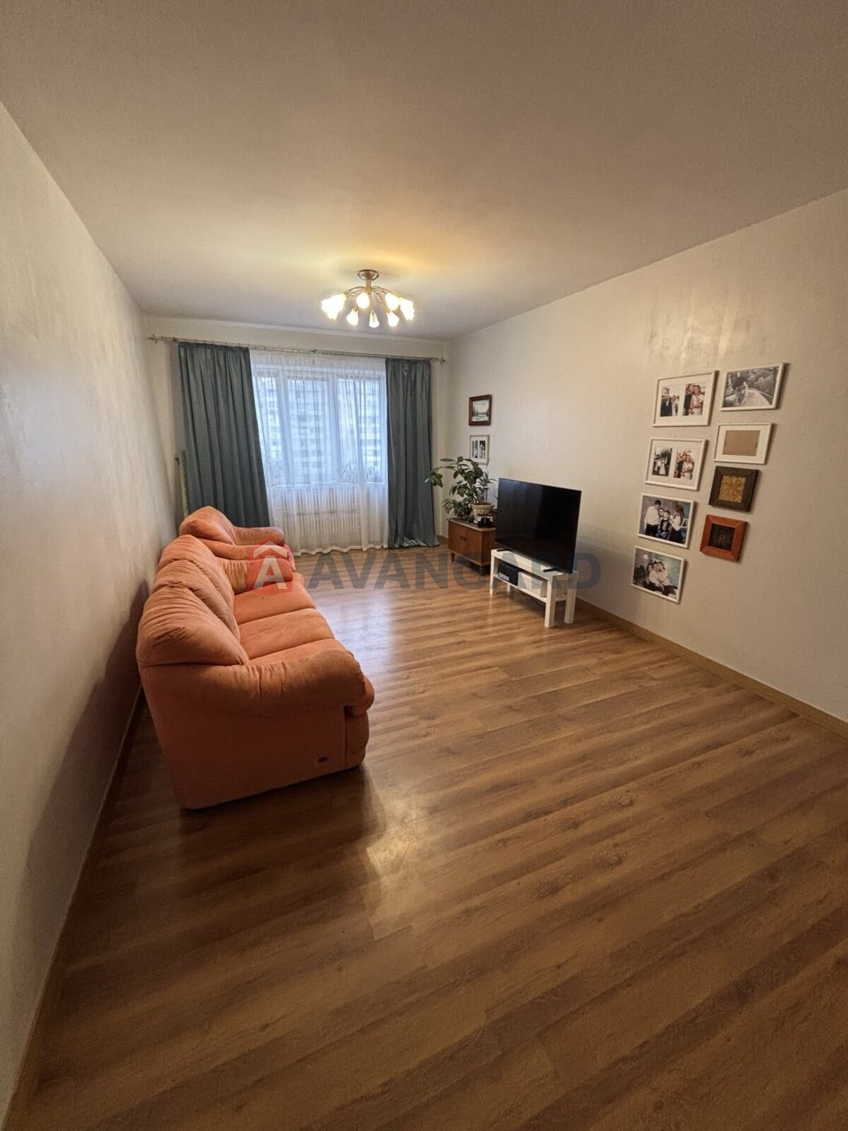 3 ��. ��������, 63/-/10 ��. �., 5/9 ������ ���� 6