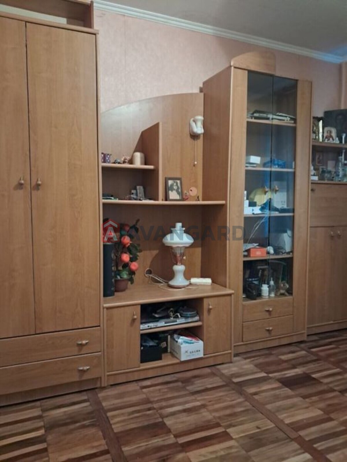 3 . , 67/-/8 . ., 1/9   4