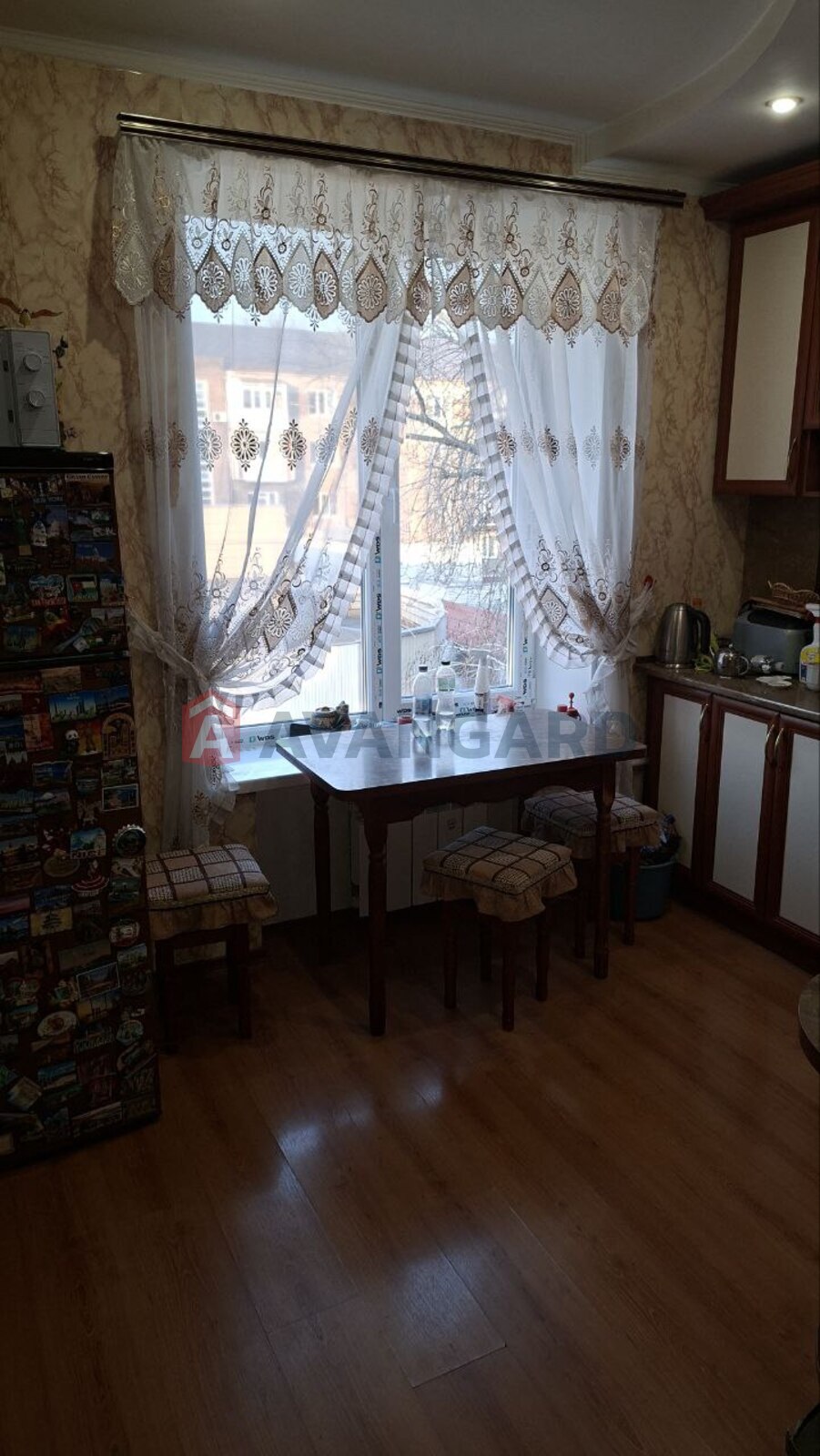 3 ��. ��������, 60/-/7 ��. �., 3/4 ������ ���� 11