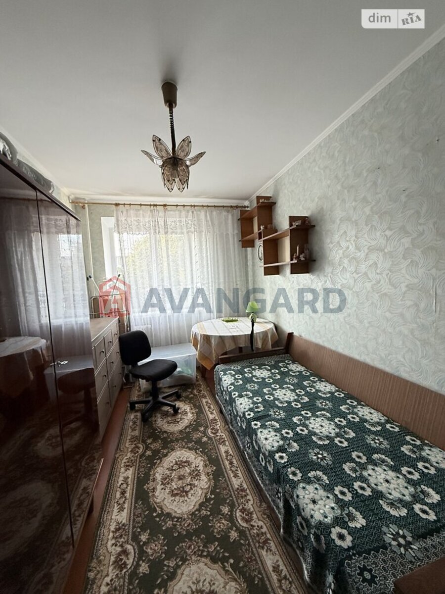 3 ����. ��������, 60/-/- ��. �., 3/5 ���� ���� 4