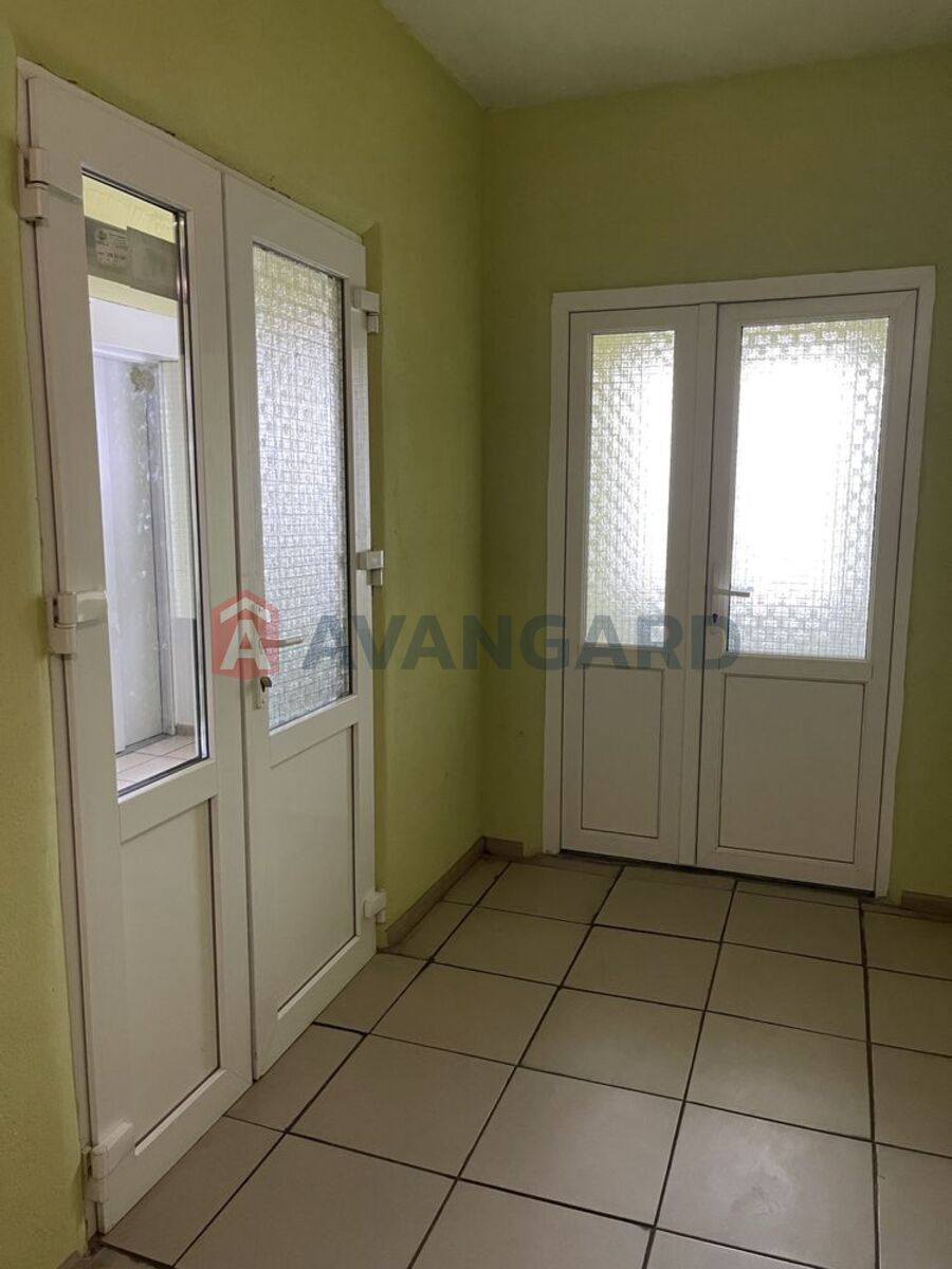 3 ��. ��������, 70/-/6 ��. �., 8/11 ������ ���� 5