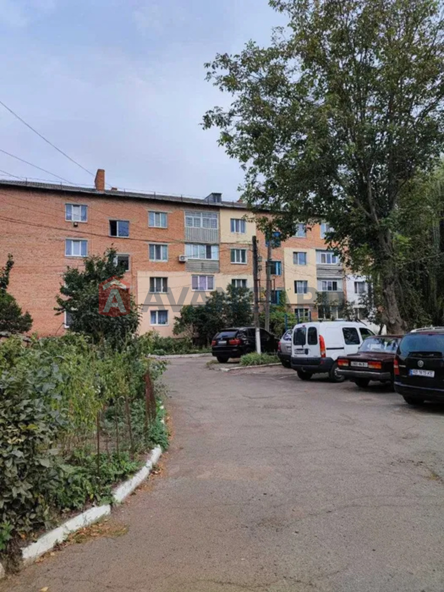 1 ��. ��������, 51/-/8 ��. �., 3/4 ������ ���� 9