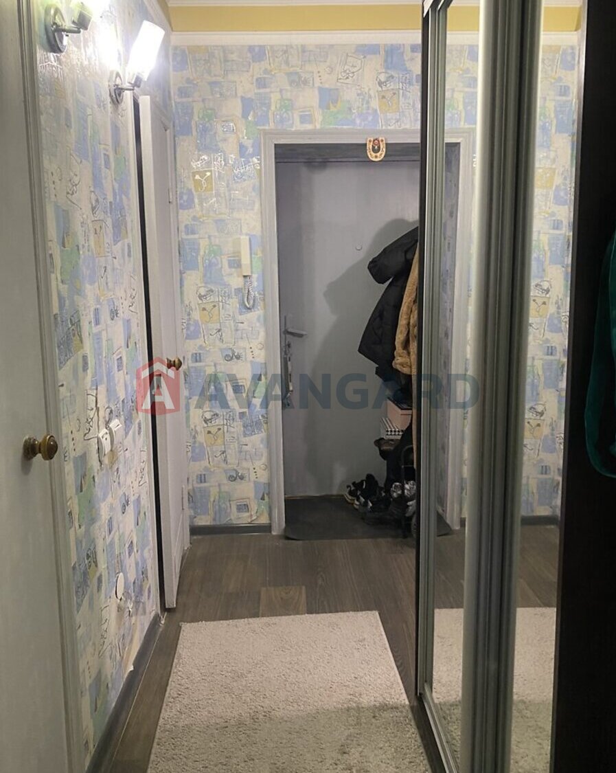 1 ��. ��������, 40/17/13 ��. �., 11/16 ������ ���� 5