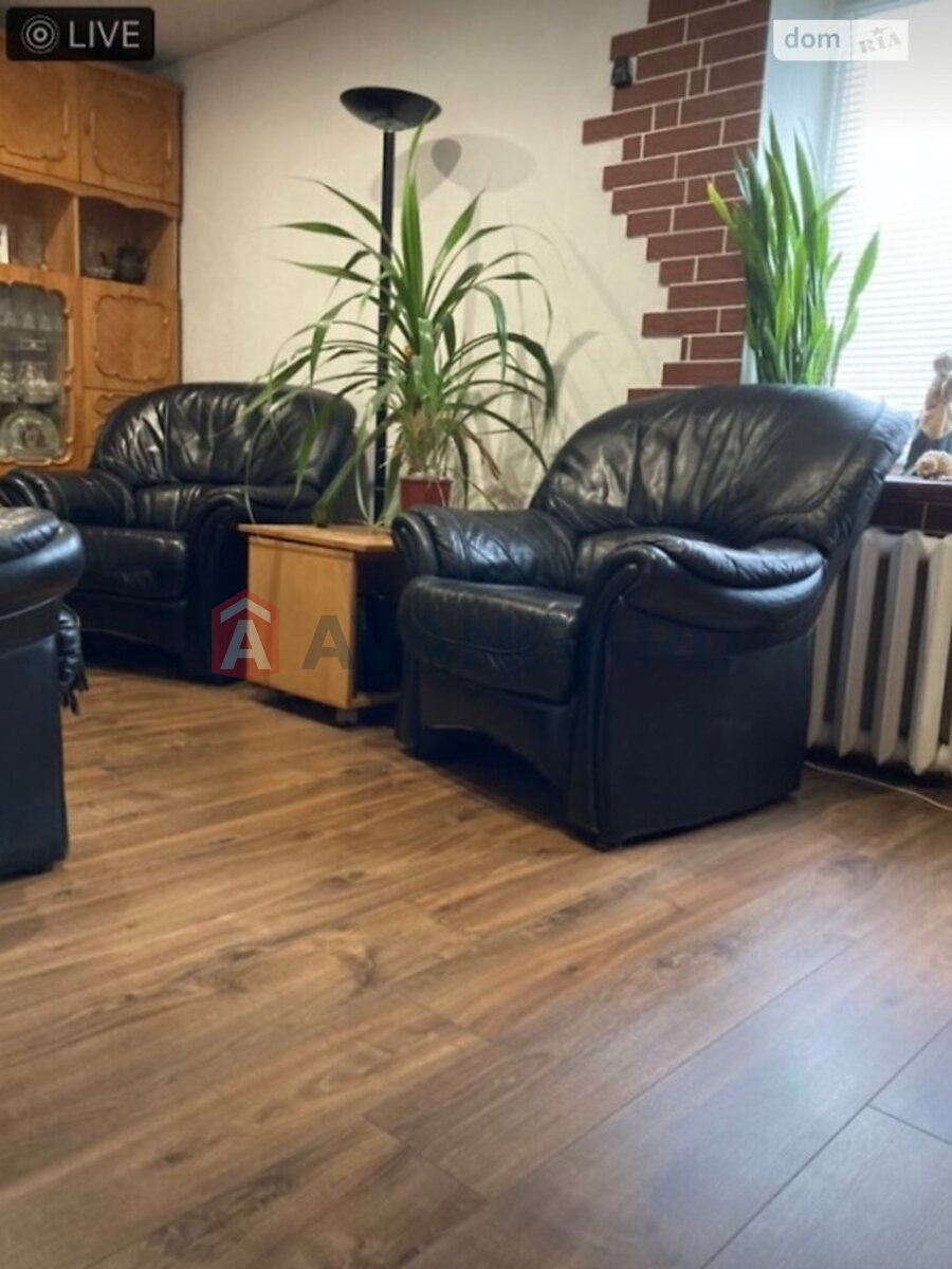 3 ����. ��������, 56/40/9 ��. �., 4/5 ���� ���� 9