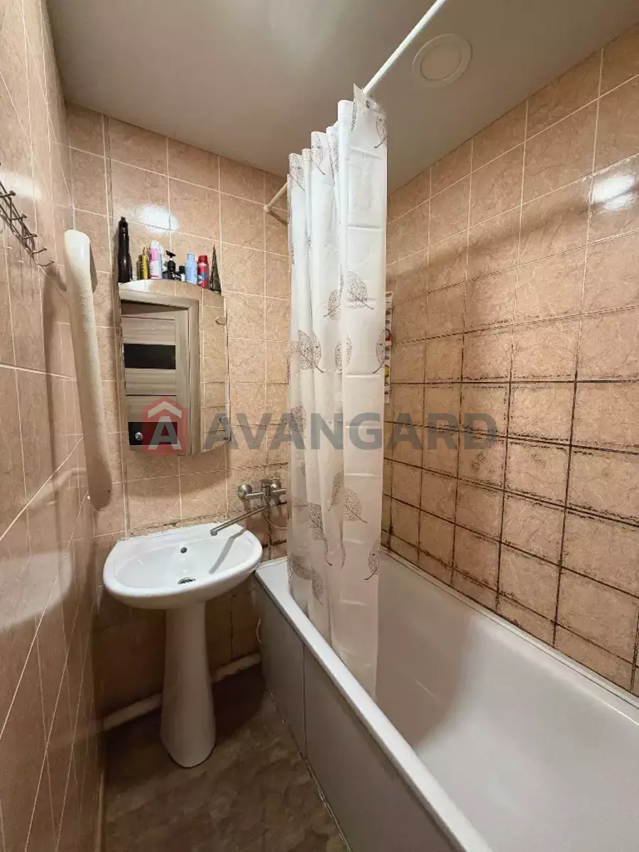 2 ��. ��������, 46/28/- ��. �., 1/9 ������ ���� 7