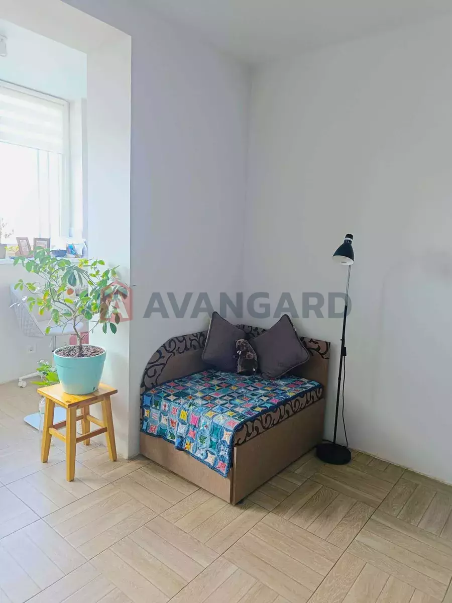 1 ��. ��������, 46/-/14 ��. �., 10/10 ������ ���� 5