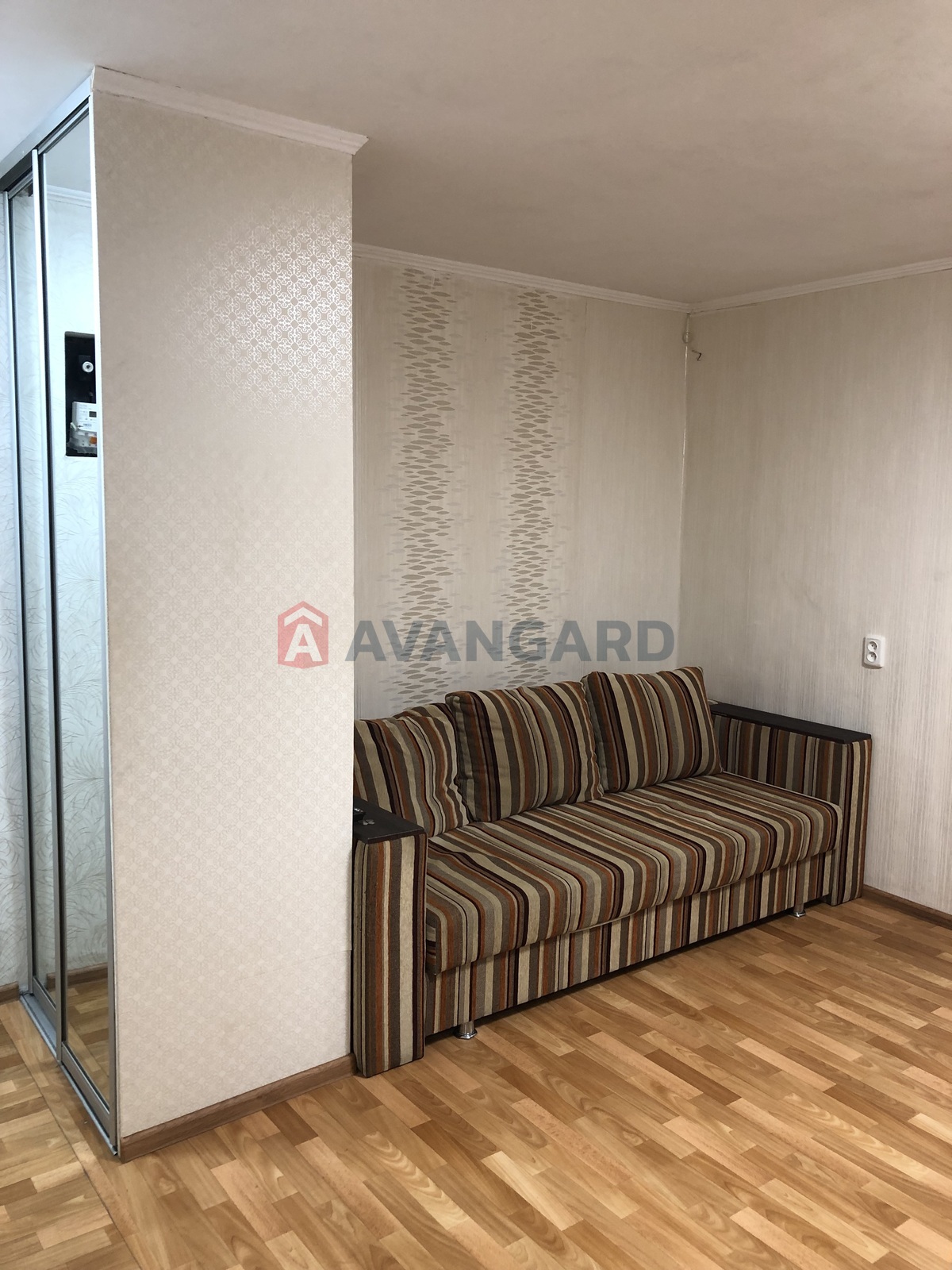 2 ����. ��������, 46/-/6 ��. �., 3/5 ���� ���� 5