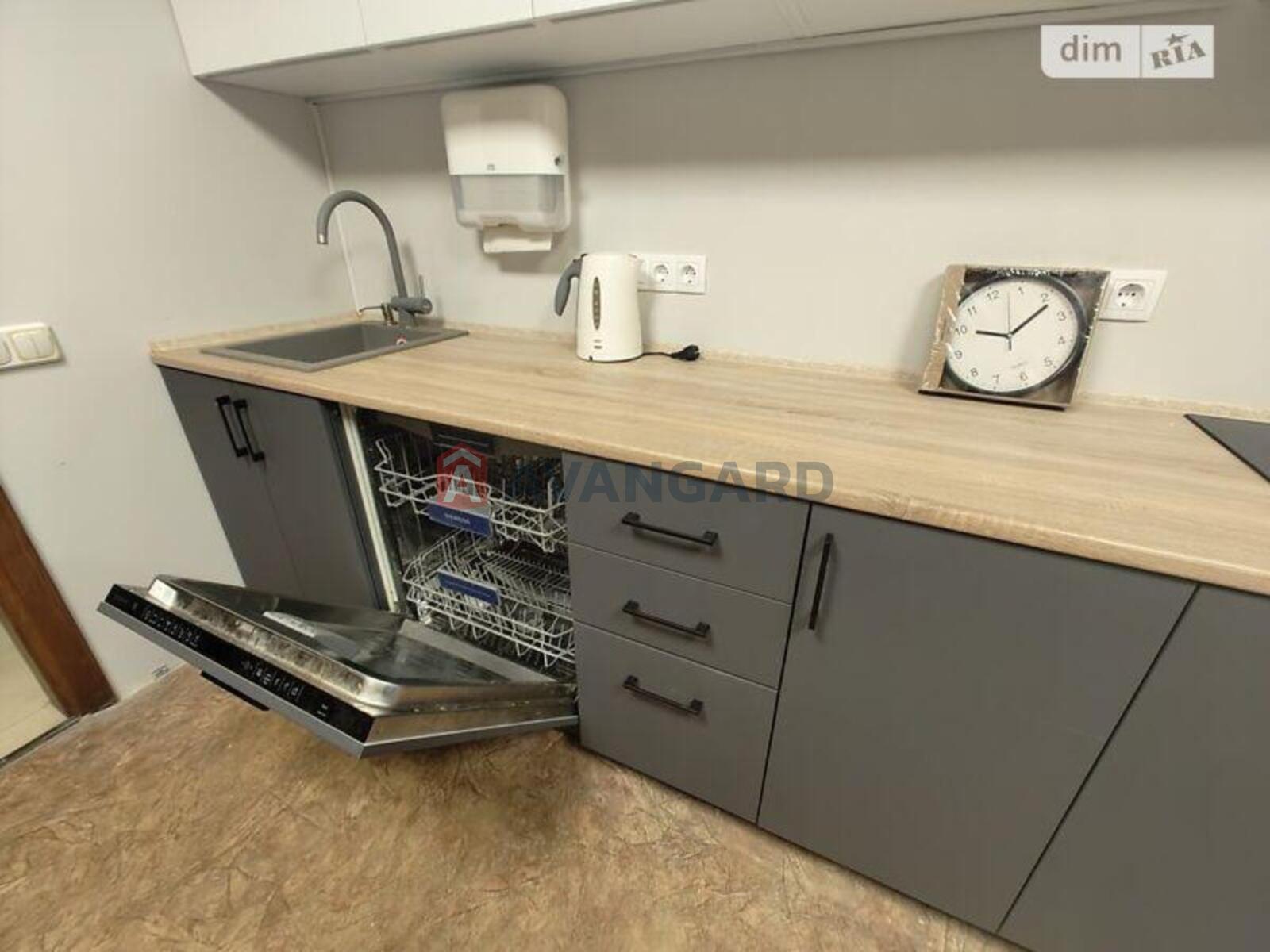 1 ��. ��������, -/-/- ��. �., 1/9 ������ ���� 2