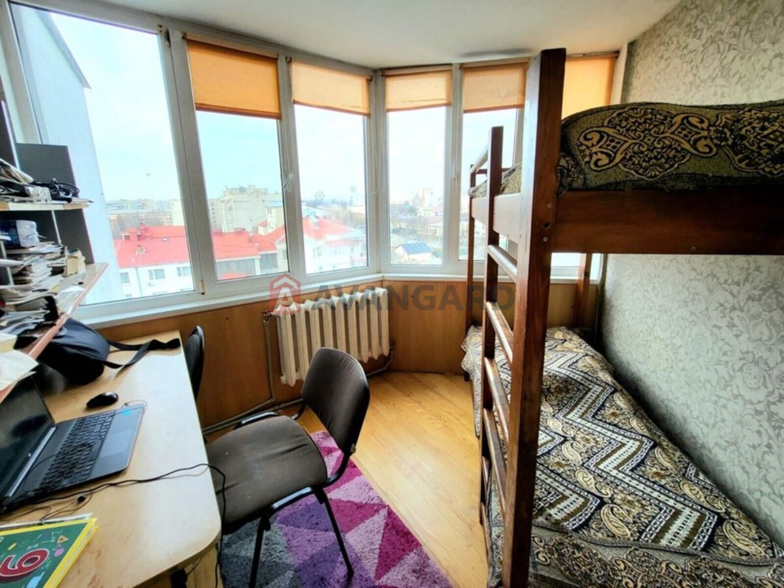 4 ��. ��������, 95/-/12 ��. �., 10/10 ������ ���� 3