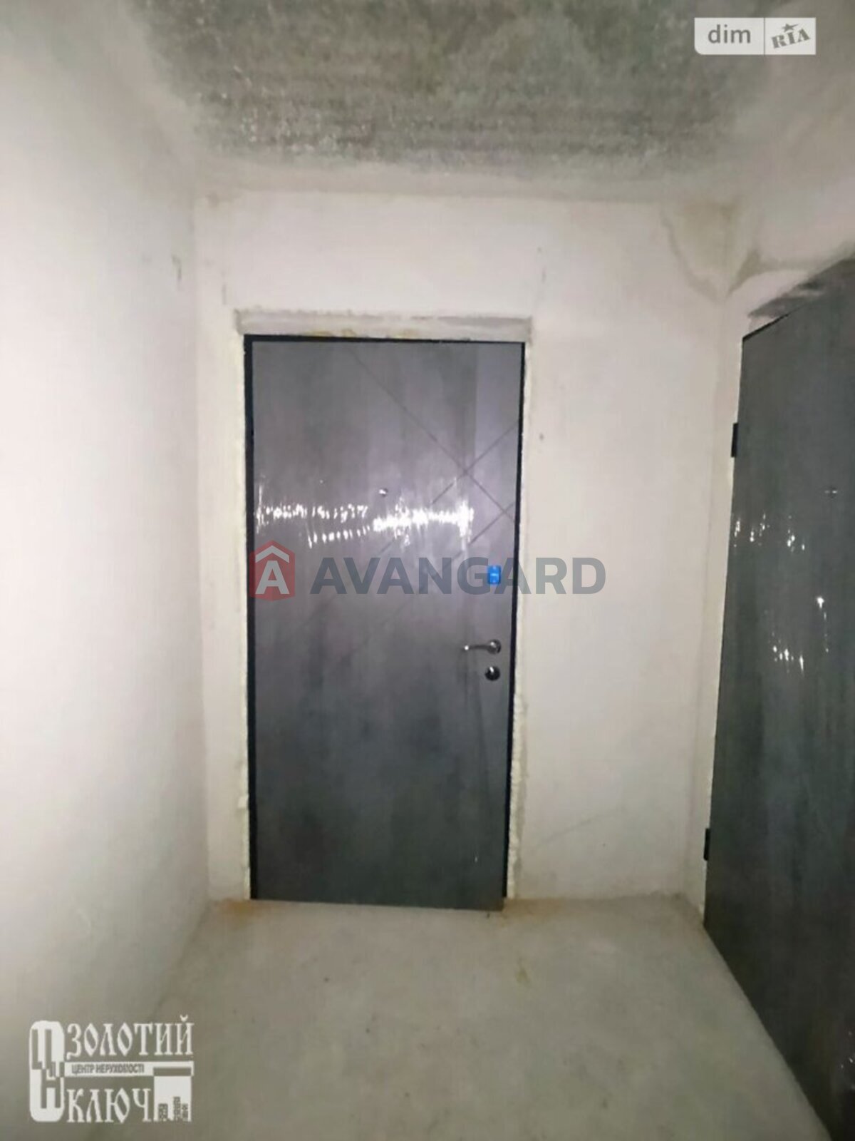 2 ��. ��������, 71/35/17 ��. �., 9/10 ������ ���� 8