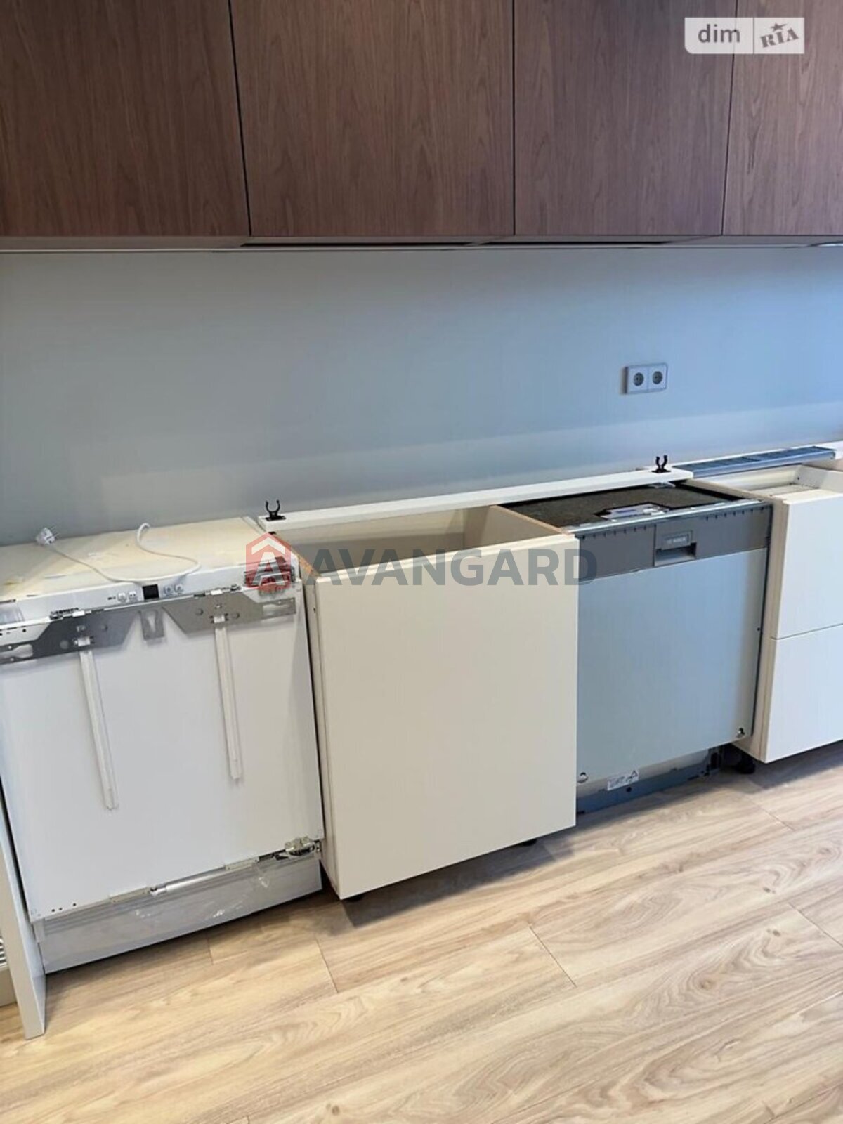 3 ��. ��������, 131/81/22 ��. �., 3/10 ������ ���� 7