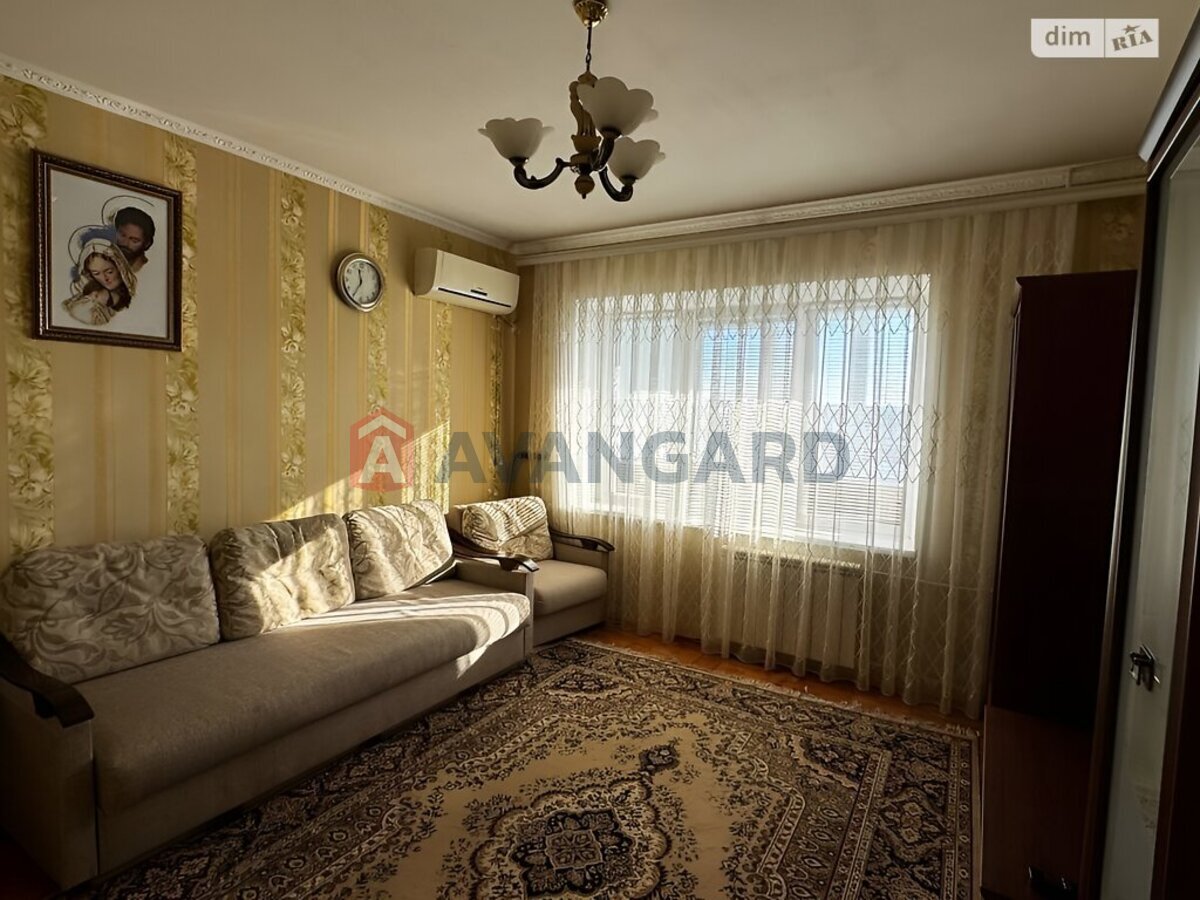 1 ��. ��������, 55/15/8 ��. �., 5/6 ������ ���� 6