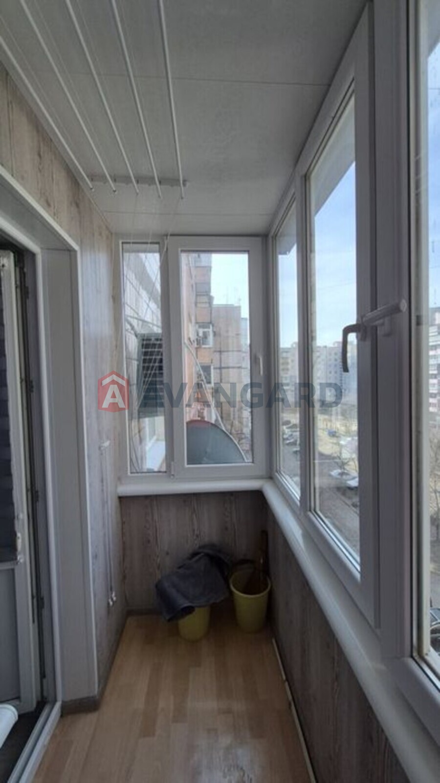 3 ��. ��������, 68/-/9 ��. �., 6/9 ������ ���� 10