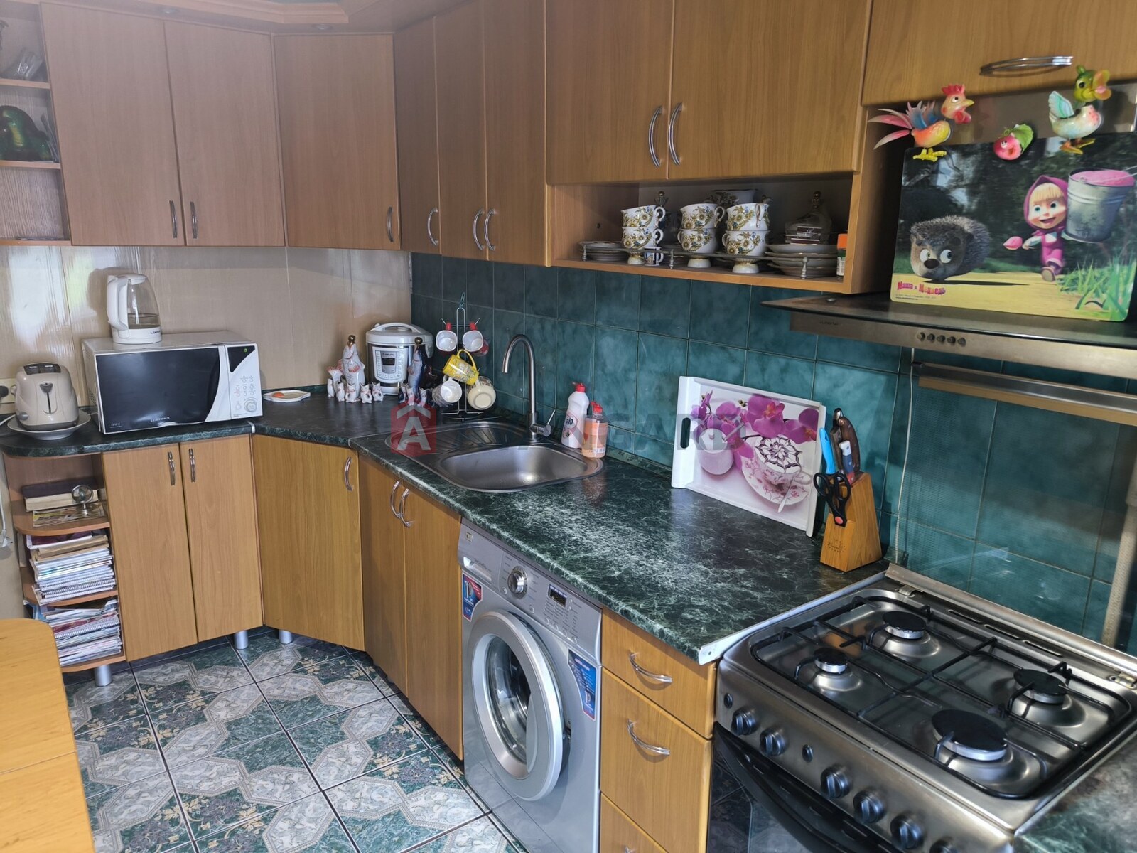 3 ��. ��������, 65/-/10 ��. �., 6/9 ������ ���� 1