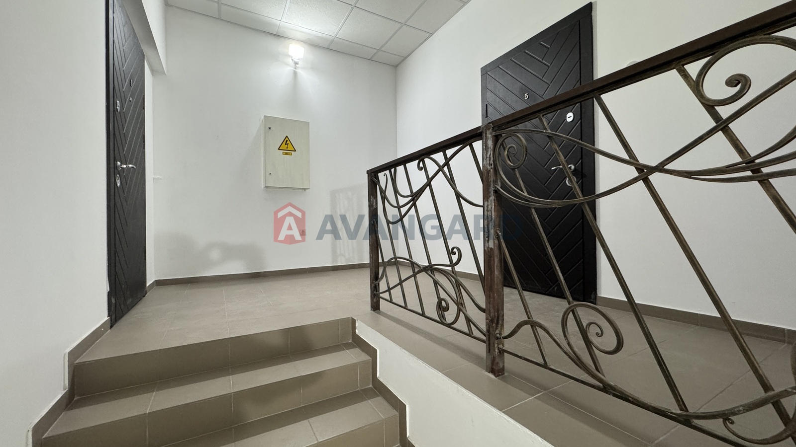 2 ��. ��������, 72/35/25 ��. �., 2/2 ������ ���� 8