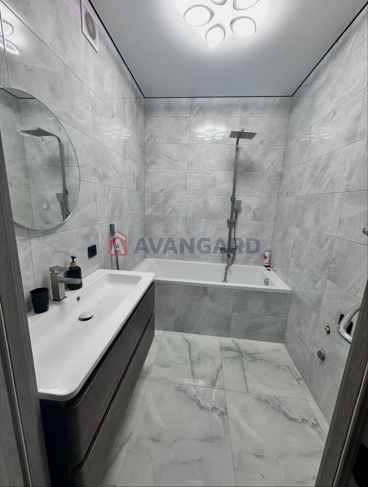 2 ��. ��������, 76/-/12 ��. �., 3/10 ������ ���� 8