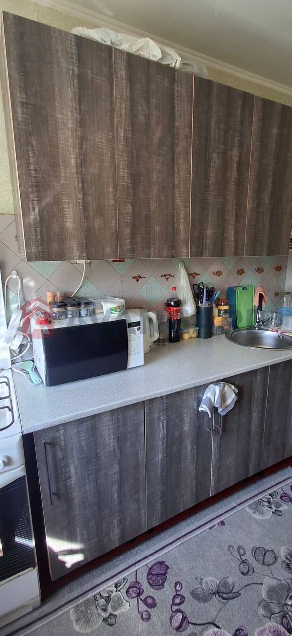 3 ��. ��������, 65/-/8 ��. �., 3/10 ������ ���� 13