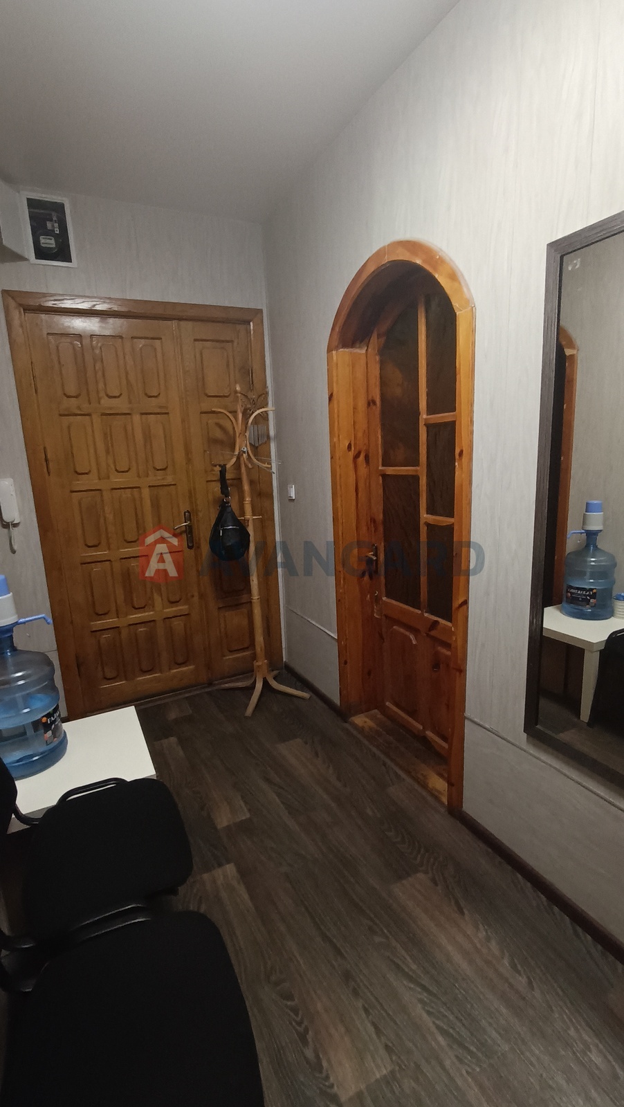 4 ��. ��������, 74/-/10 ��. �., 1/1 ������ ���� 11