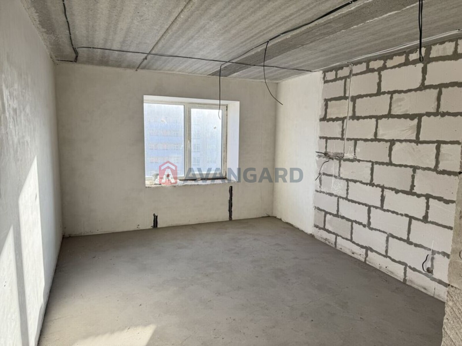 3 ����. ��������, 124/-/30 ��. �., 10/13 ���� ���� 16