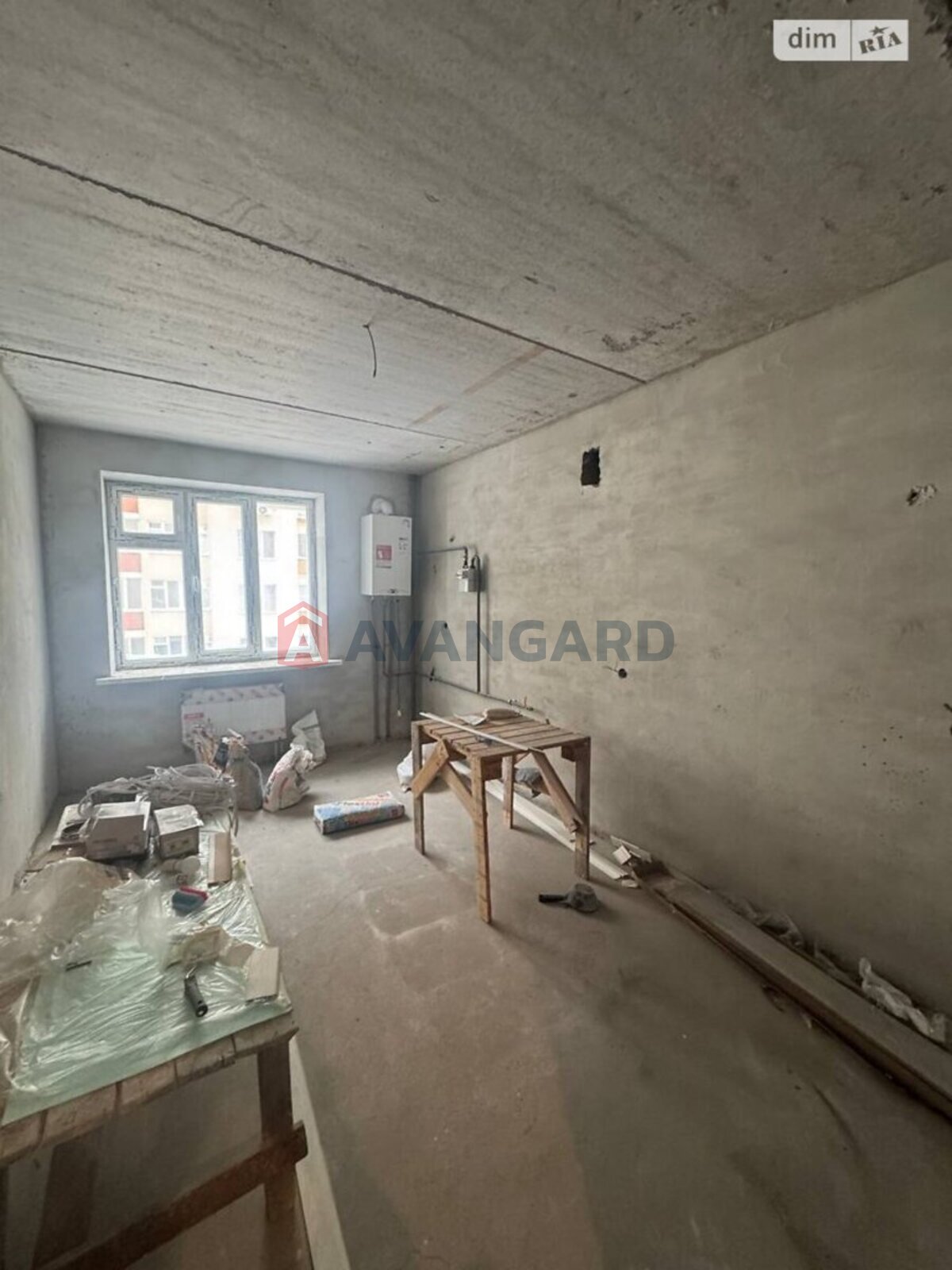 1 ��. ��������, 43/-/14 ��. �., 4/10 ������ ���� 8