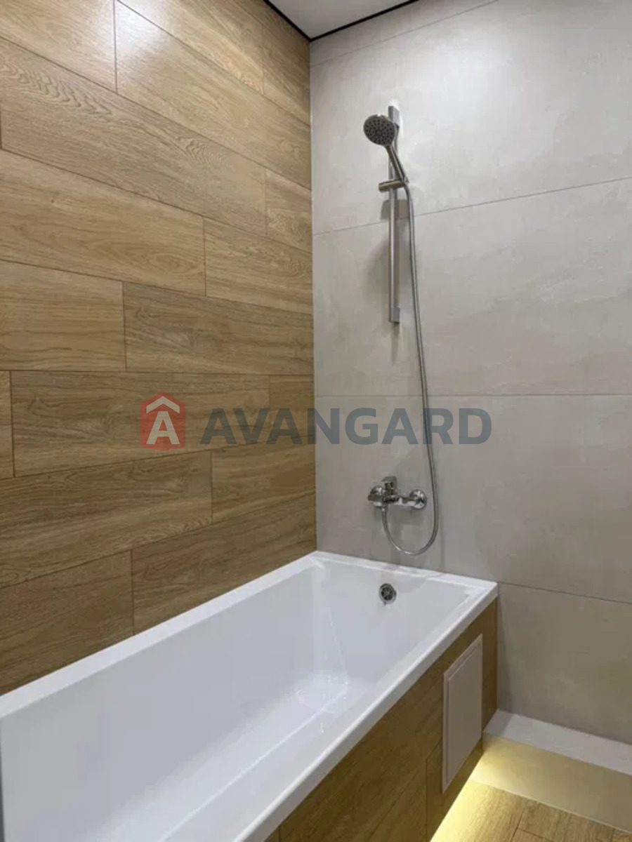 2 ��. ��������, 41/-/24 ��. �., 9/20 ������ ���� 14