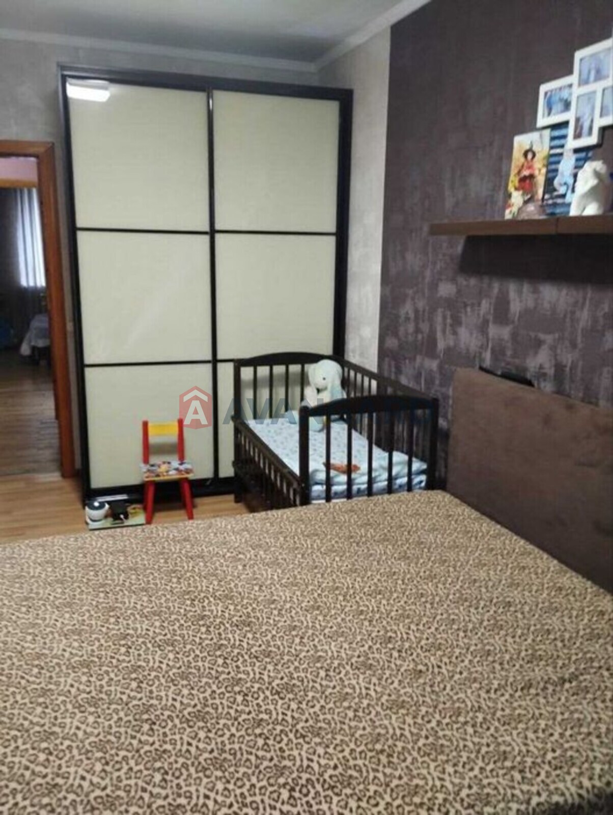 3 ��. ��������, 70/-/10 ��. �., 3/9 ������ ���� 9