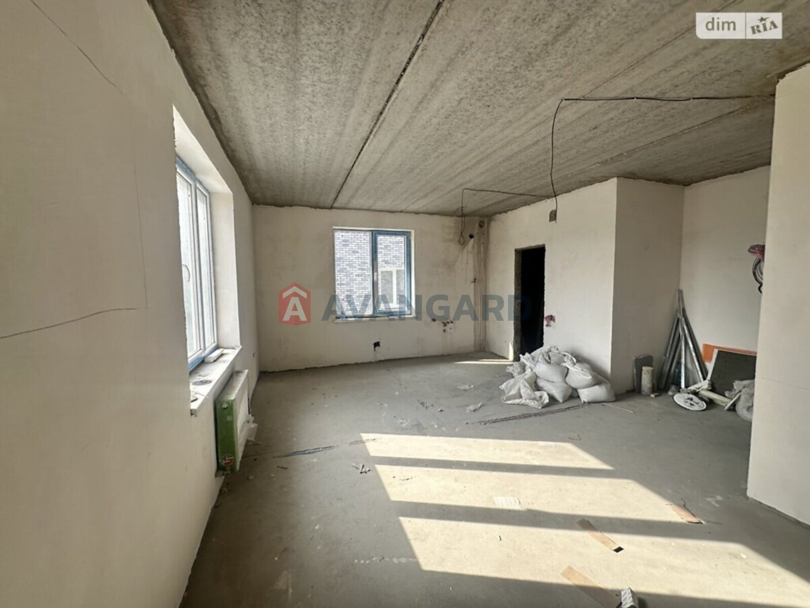 1 ��. ��������, 35/-/- ��. �., 2/3 ������ ���� 6