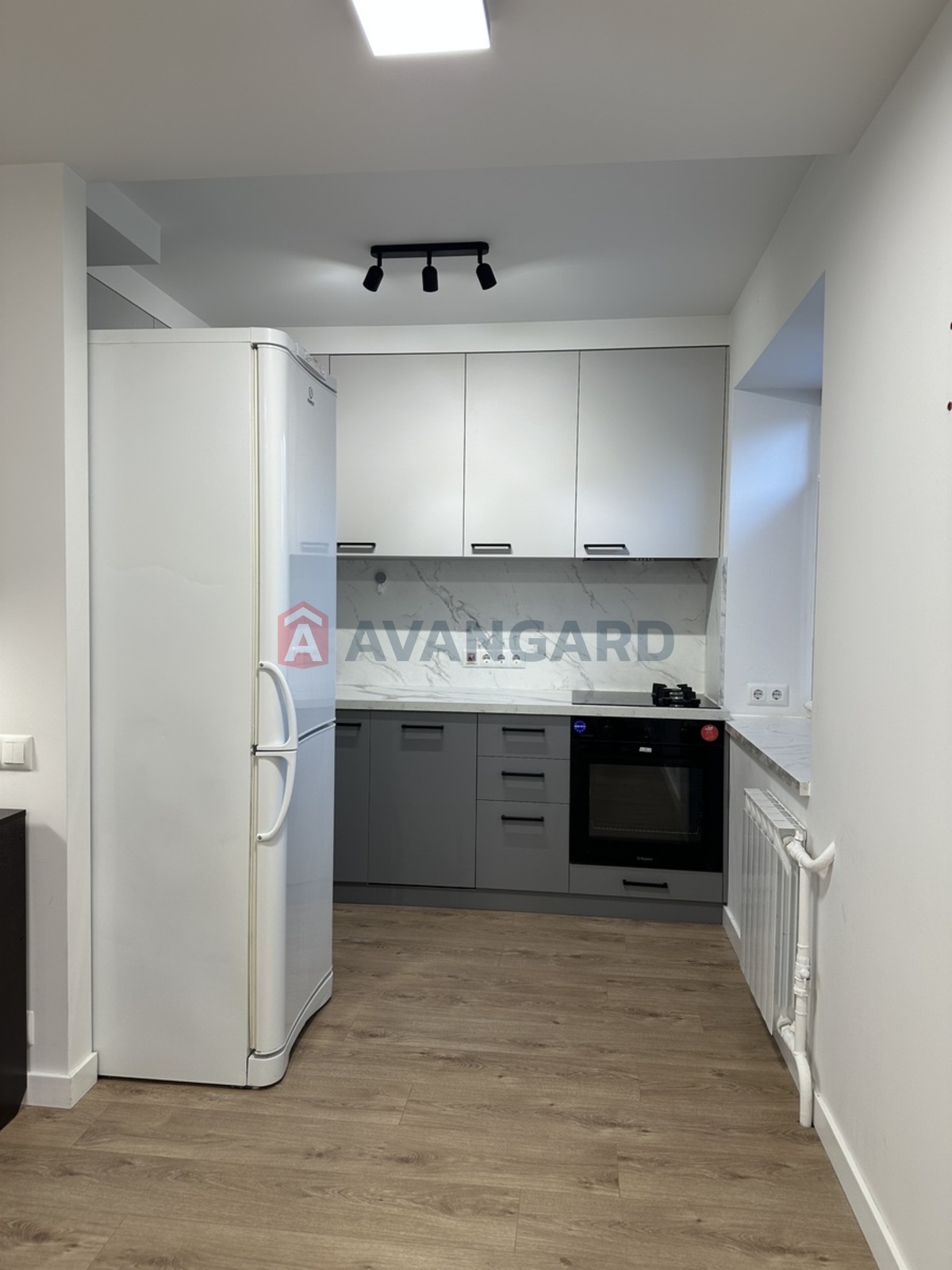 2 ��. ��������, 51/36/7 ��. �., 1/9 ������ ���� 13